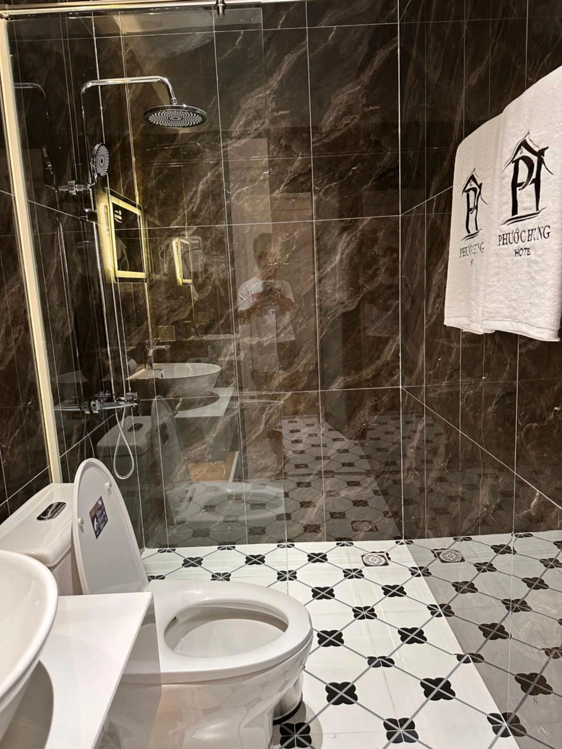 Bathroom in Phước Hưng 3 Hotel