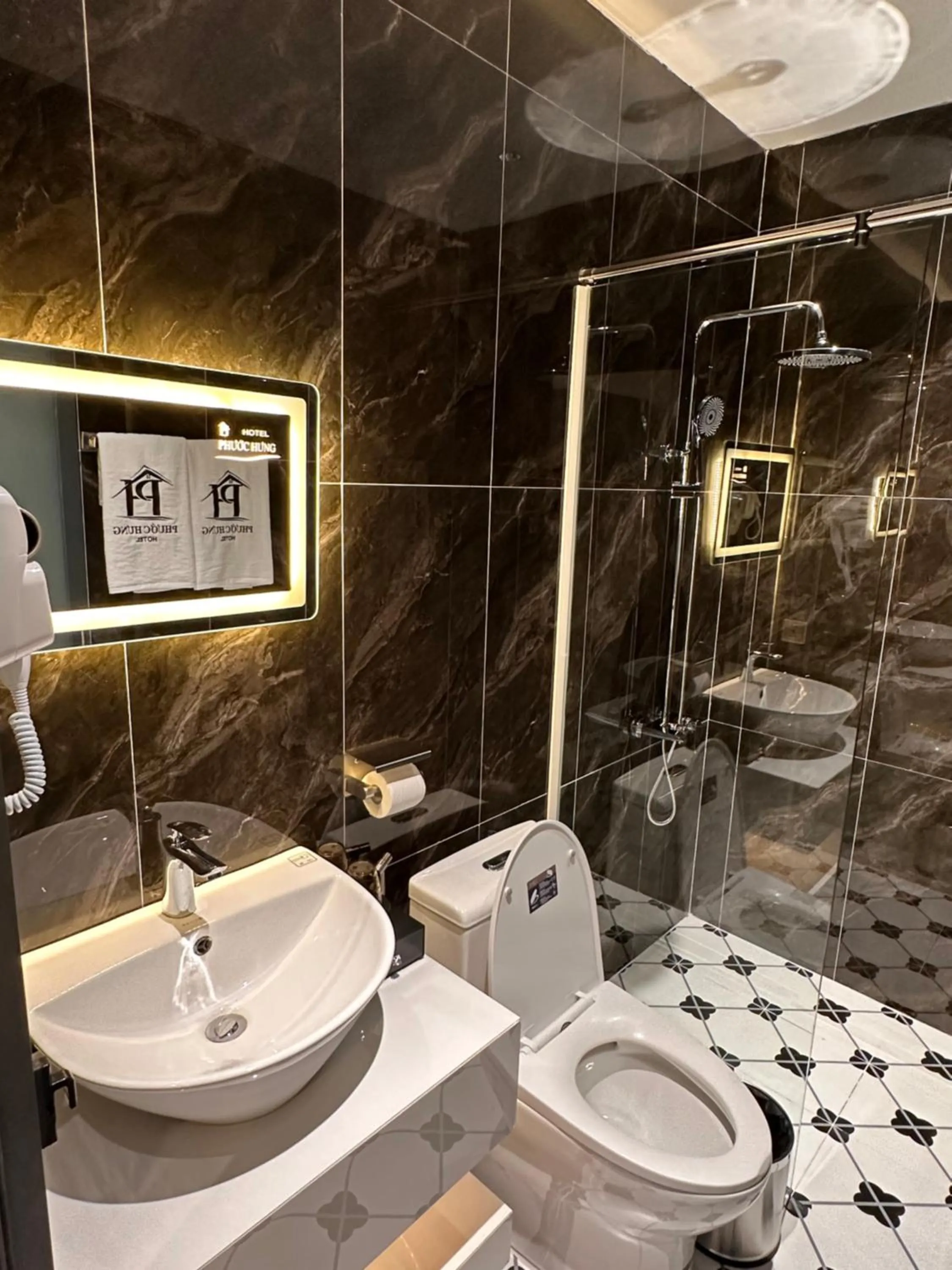 Bathroom in Phước Hưng 3 Hotel