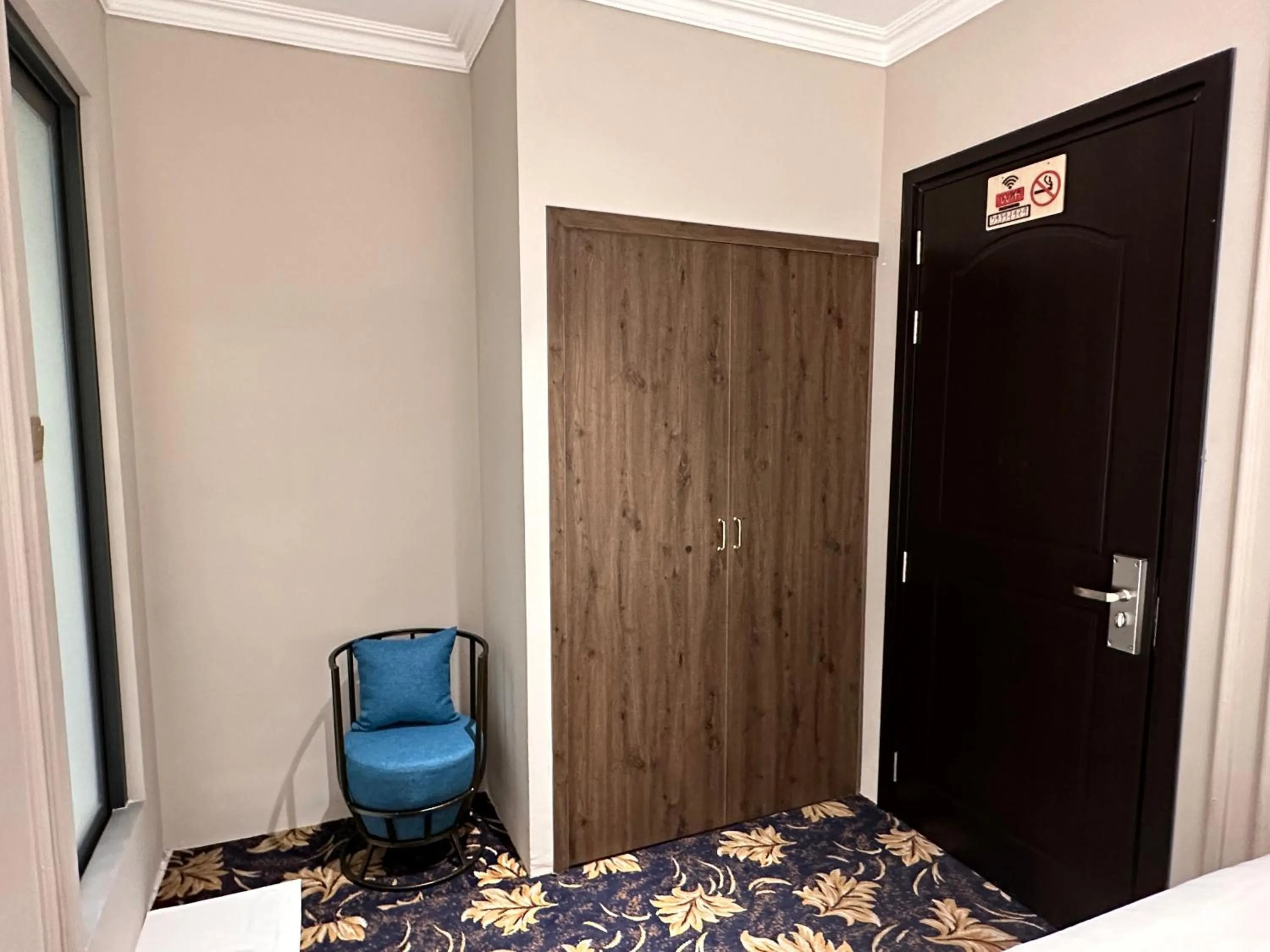 wardrobe, Bed in Phước Hưng 3 Hotel