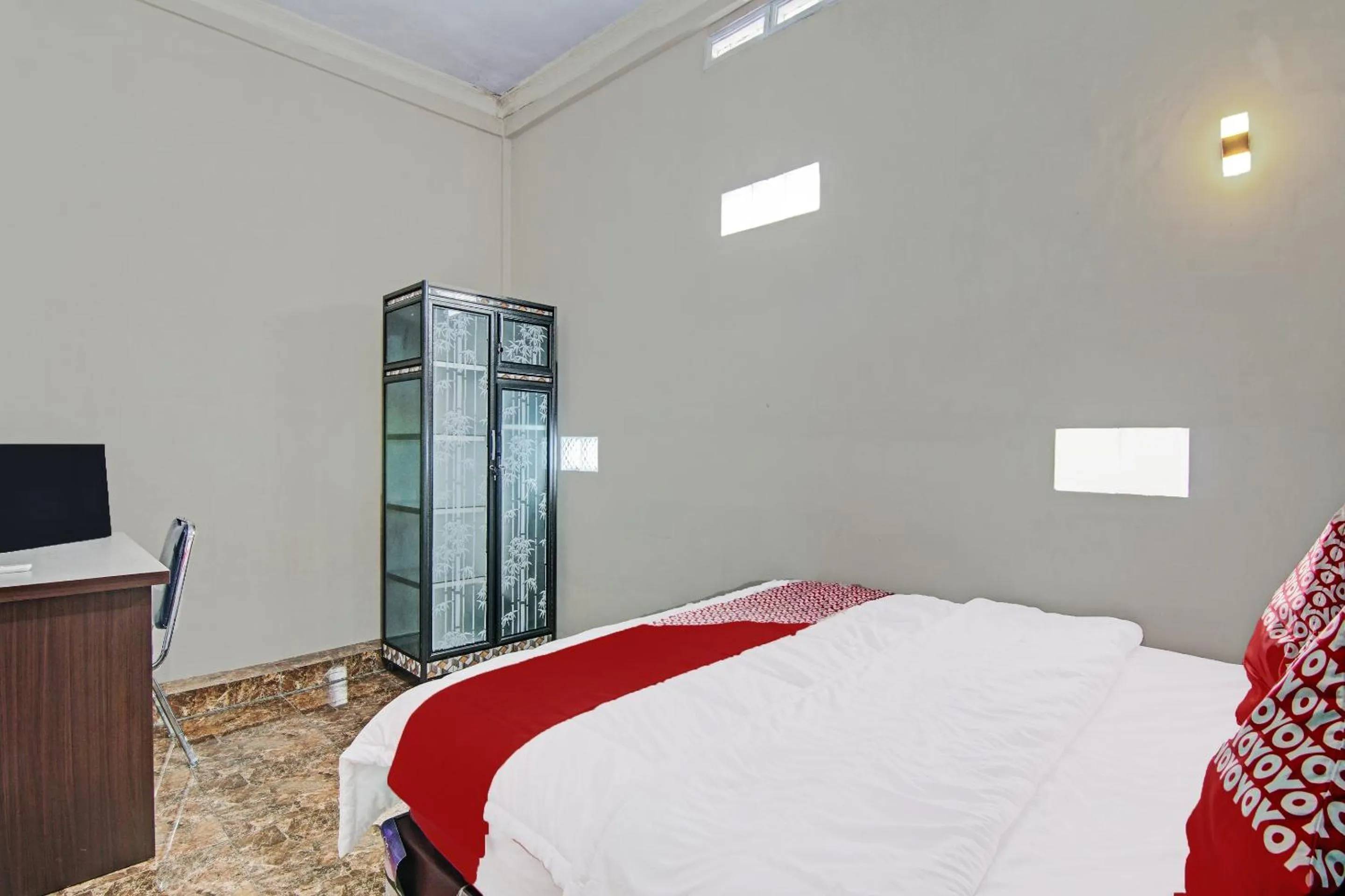 Bedroom, Bed in Hotel O Elisa Hill