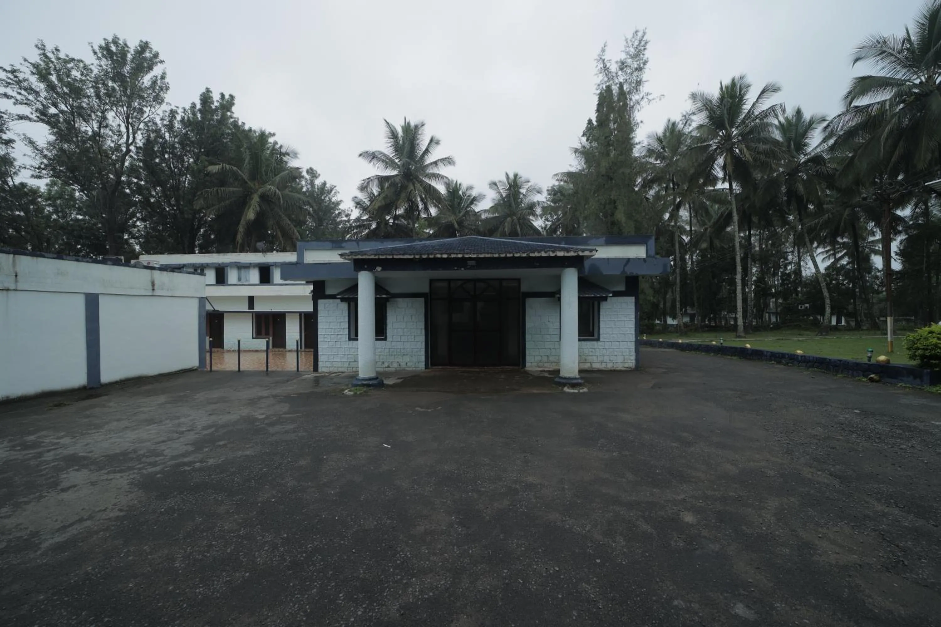 Property building in Green Park Resort