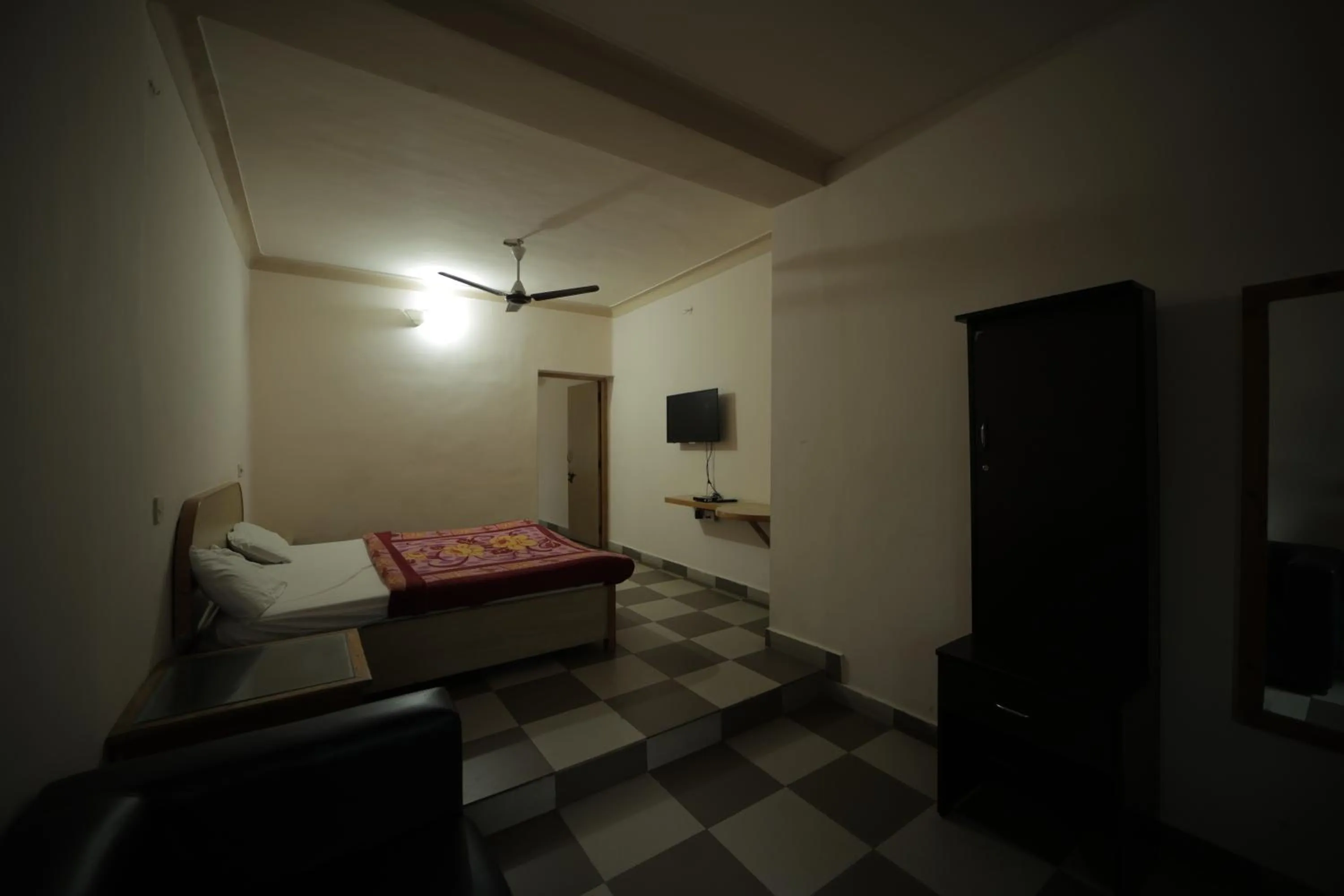 Bed in Green Park Resort