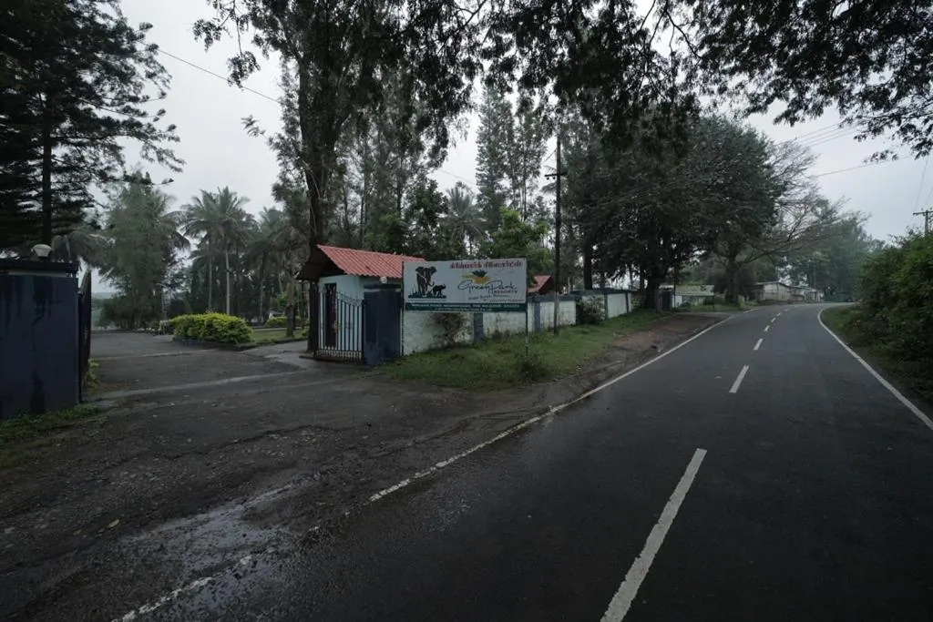 Property building in Green Park Resort
