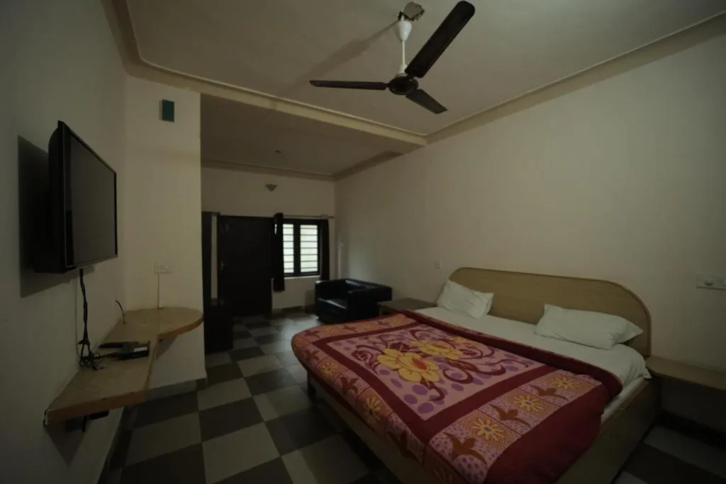 Bed in Green Park Resort