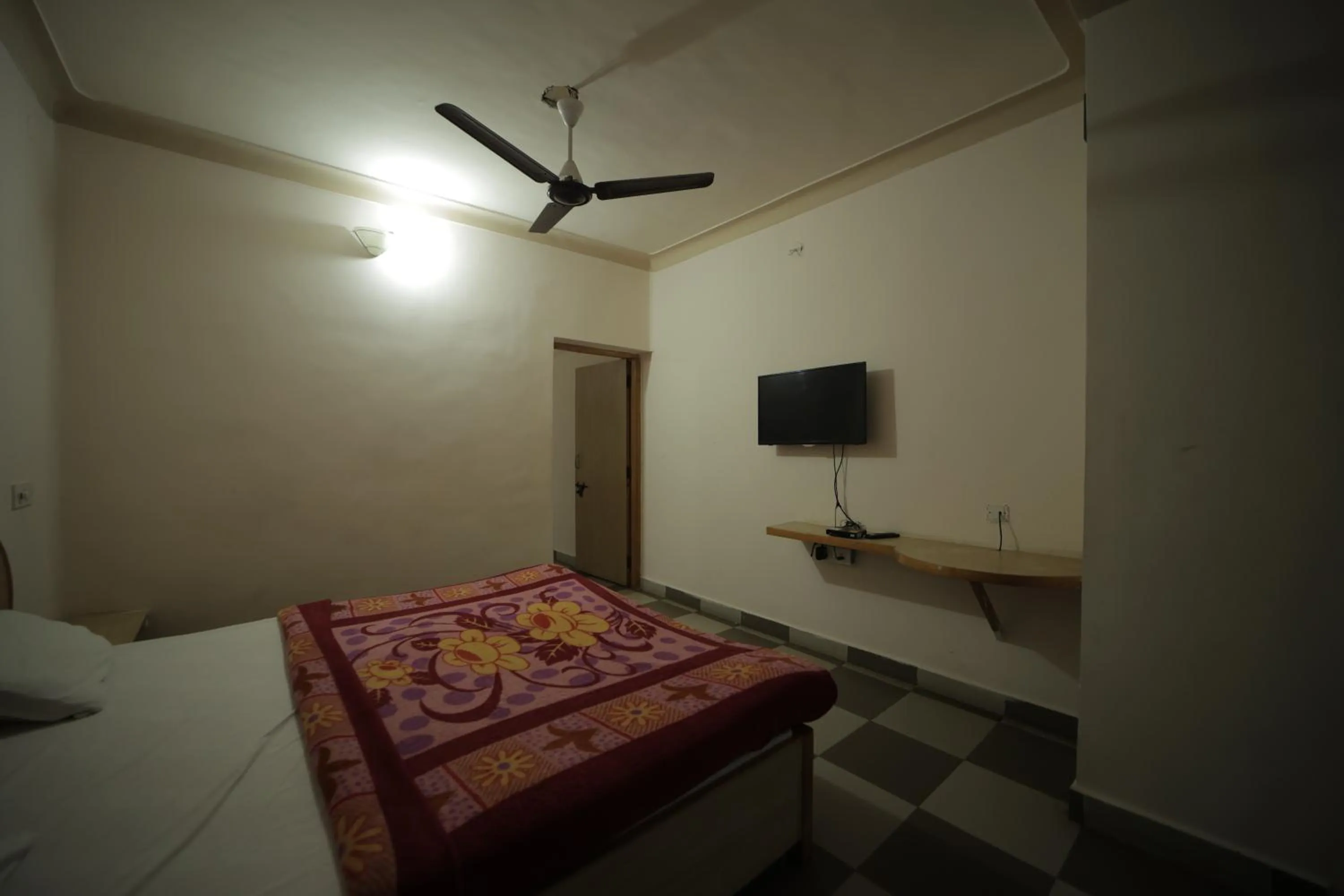 Bed in Green Park Resort