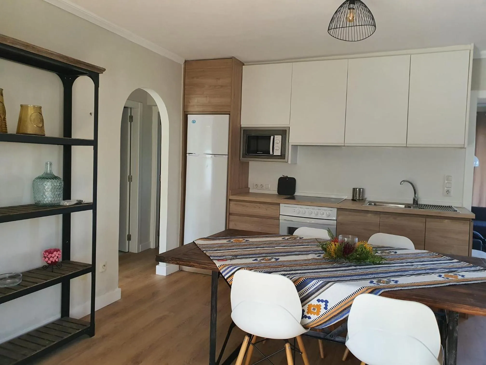 Kitchen or kitchenette in MR Hotelet de la Raconà & Apartments