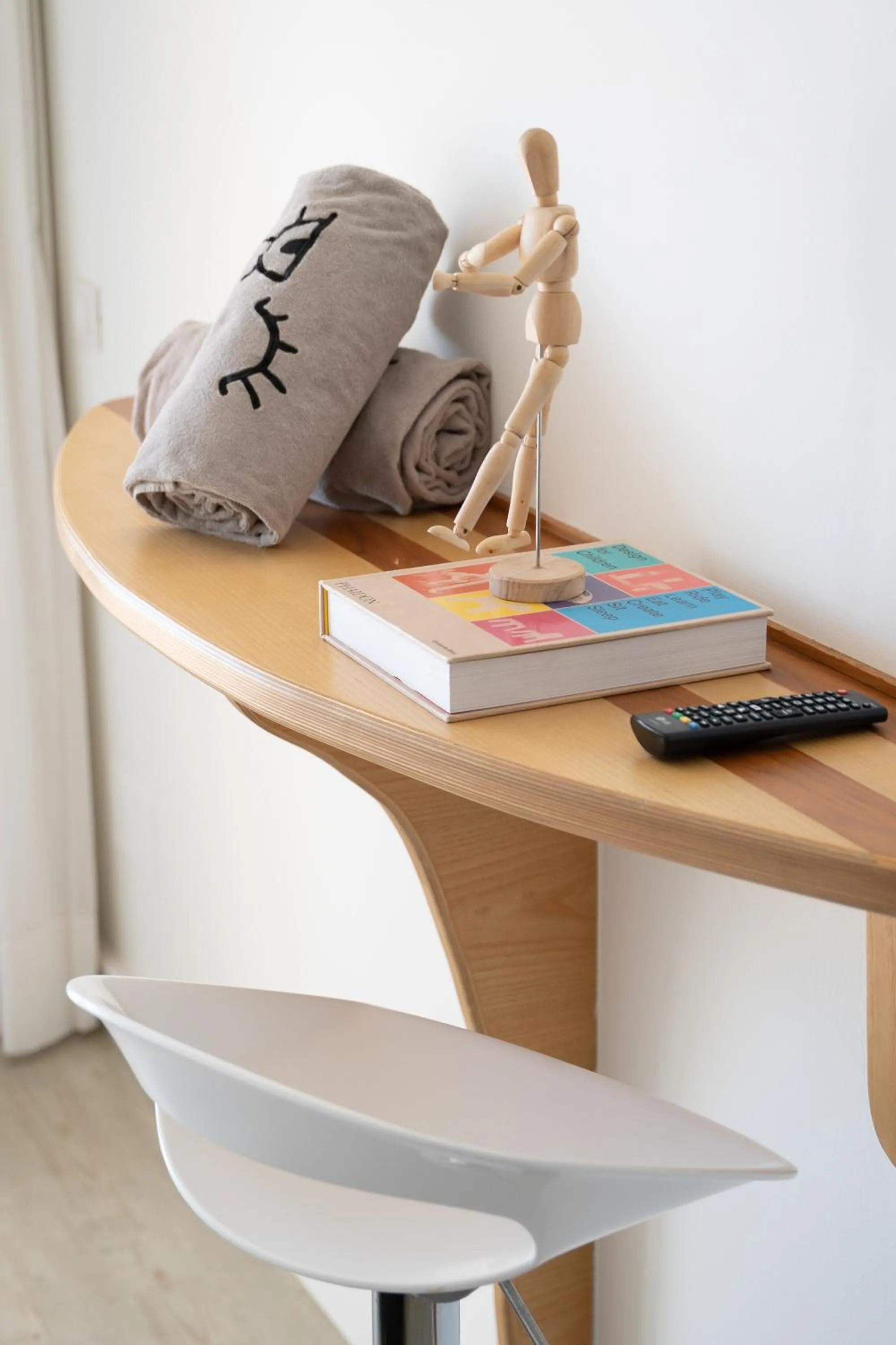 Decorative detail in Sol Wave House