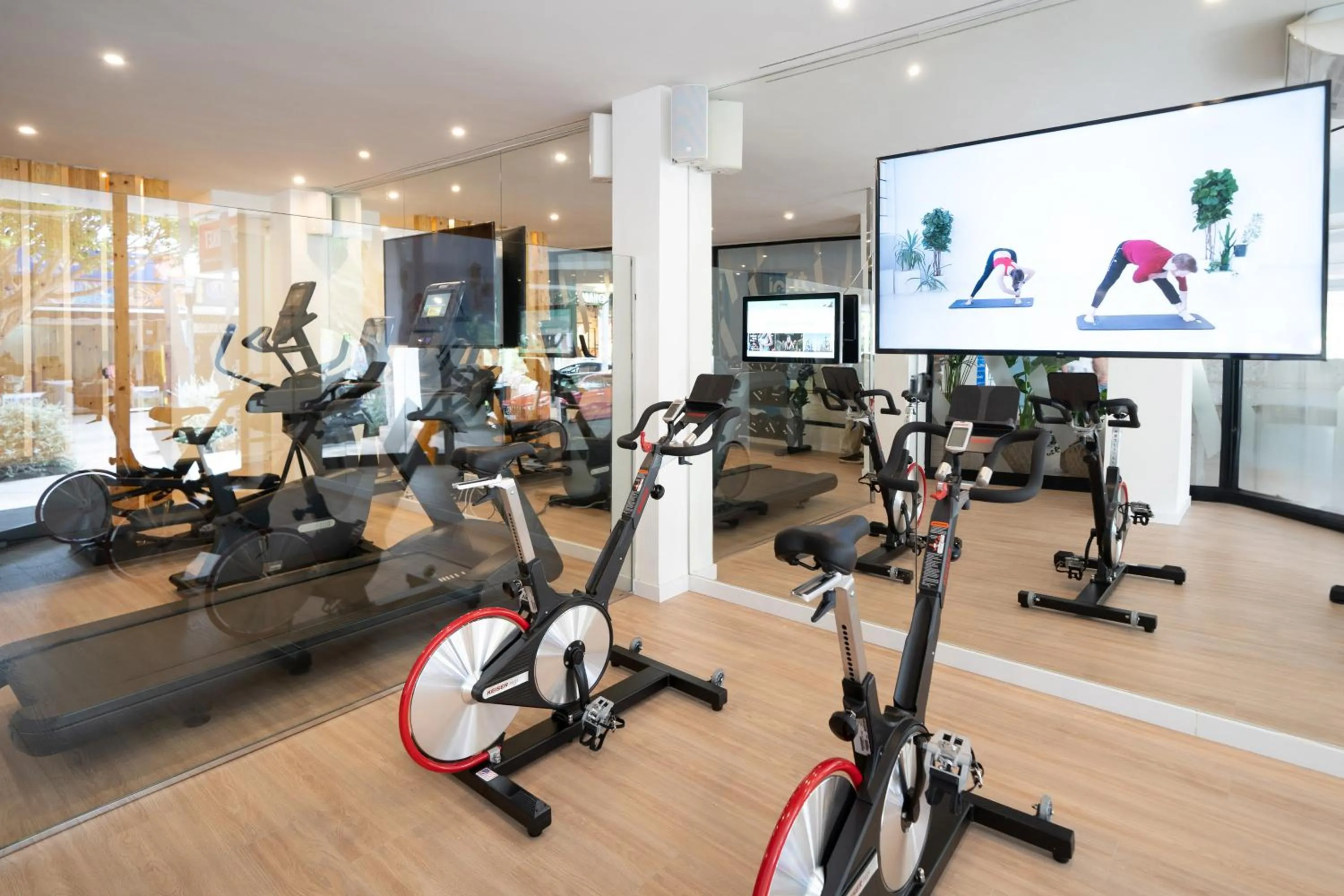 TV and multimedia, Fitness Center/Facilities in Sol Wave House