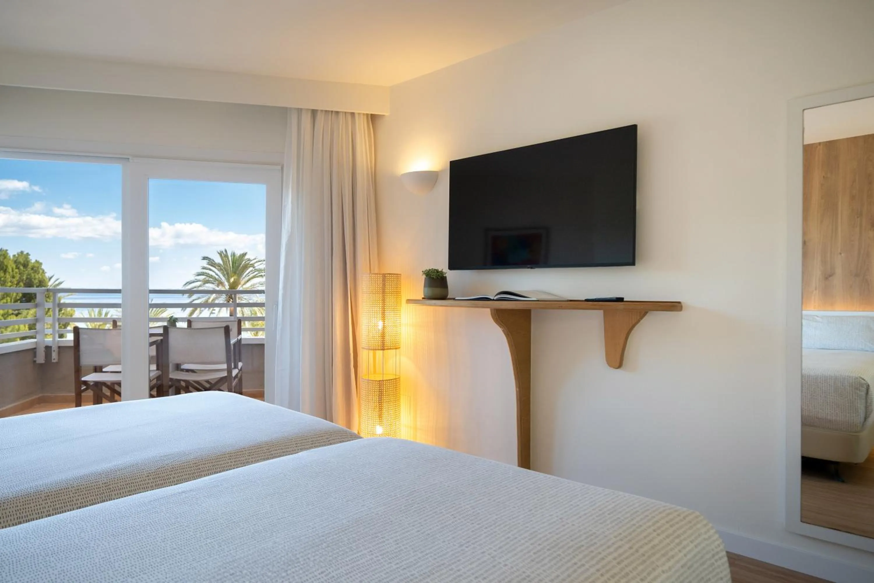 Bed in Sol Wave House