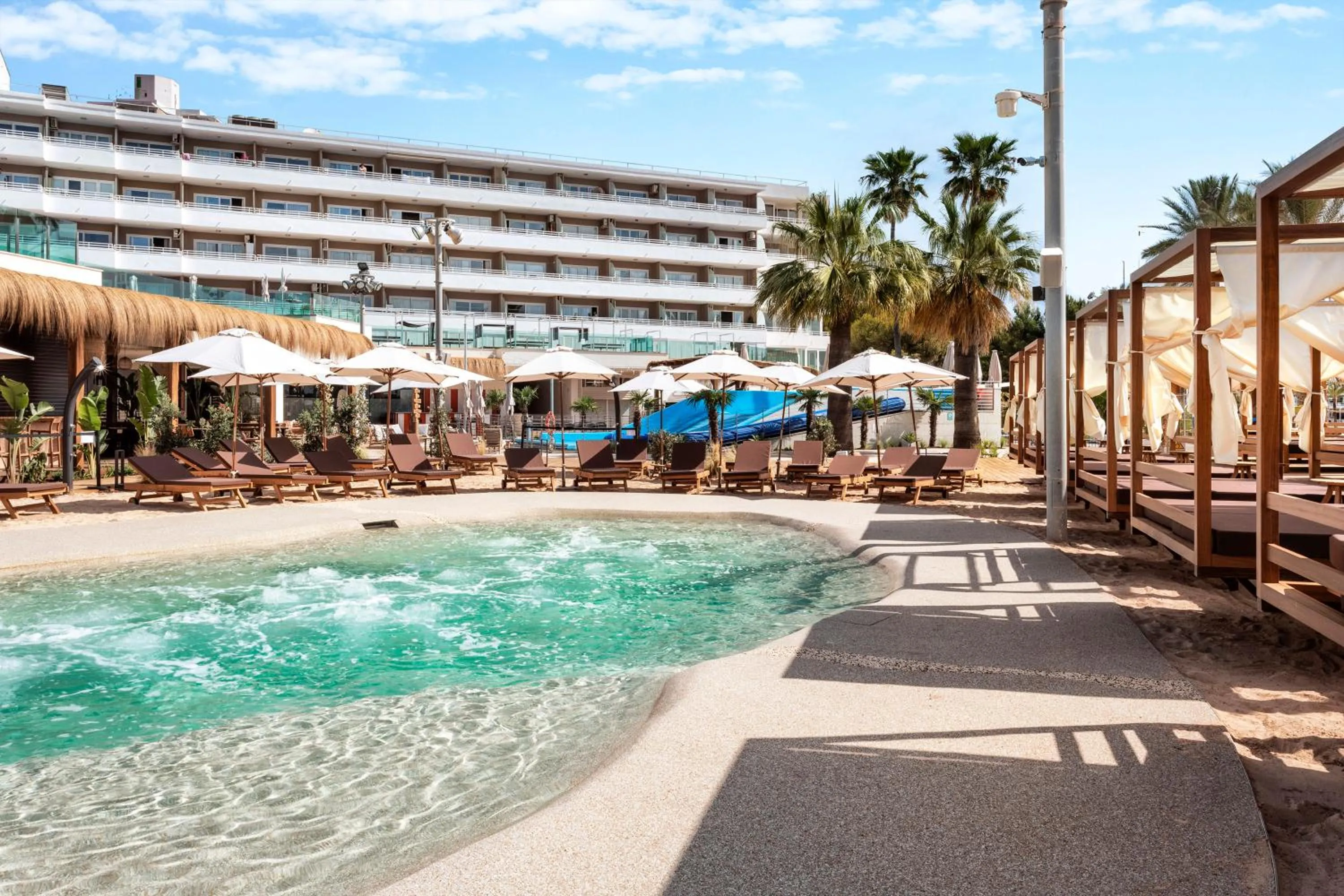 Pool view, Swimming Pool in Sol Wave House