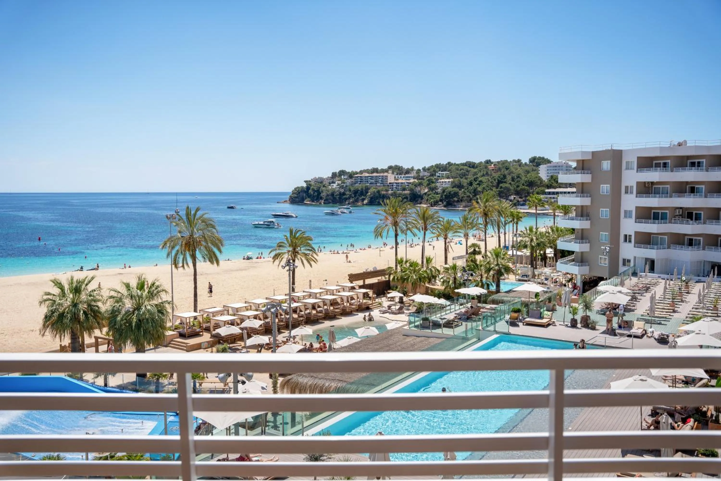 Property building, Pool View in Sol Wave House