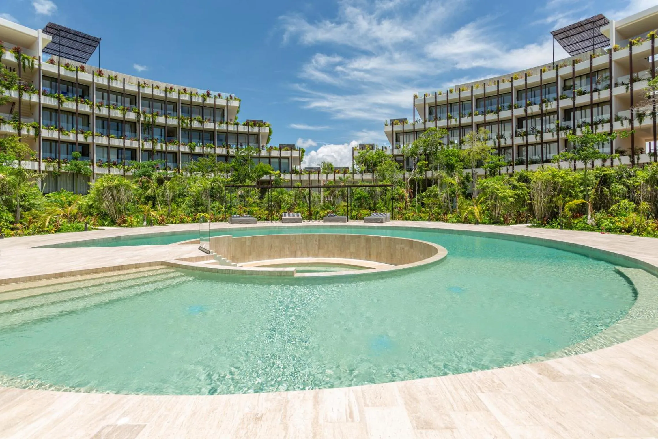 Property building in Mistiq Temple I