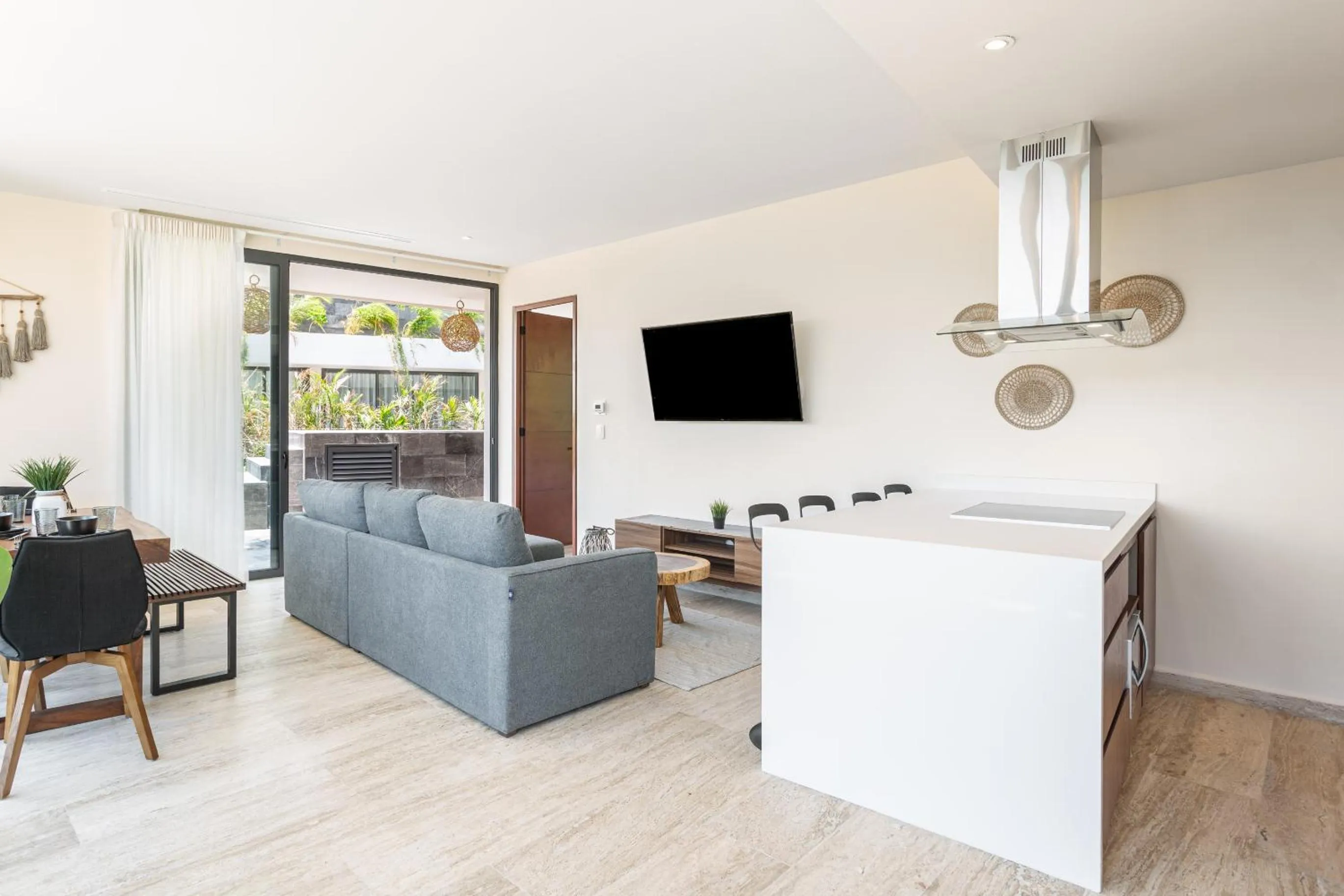 TV and multimedia in Mistiq Temple I