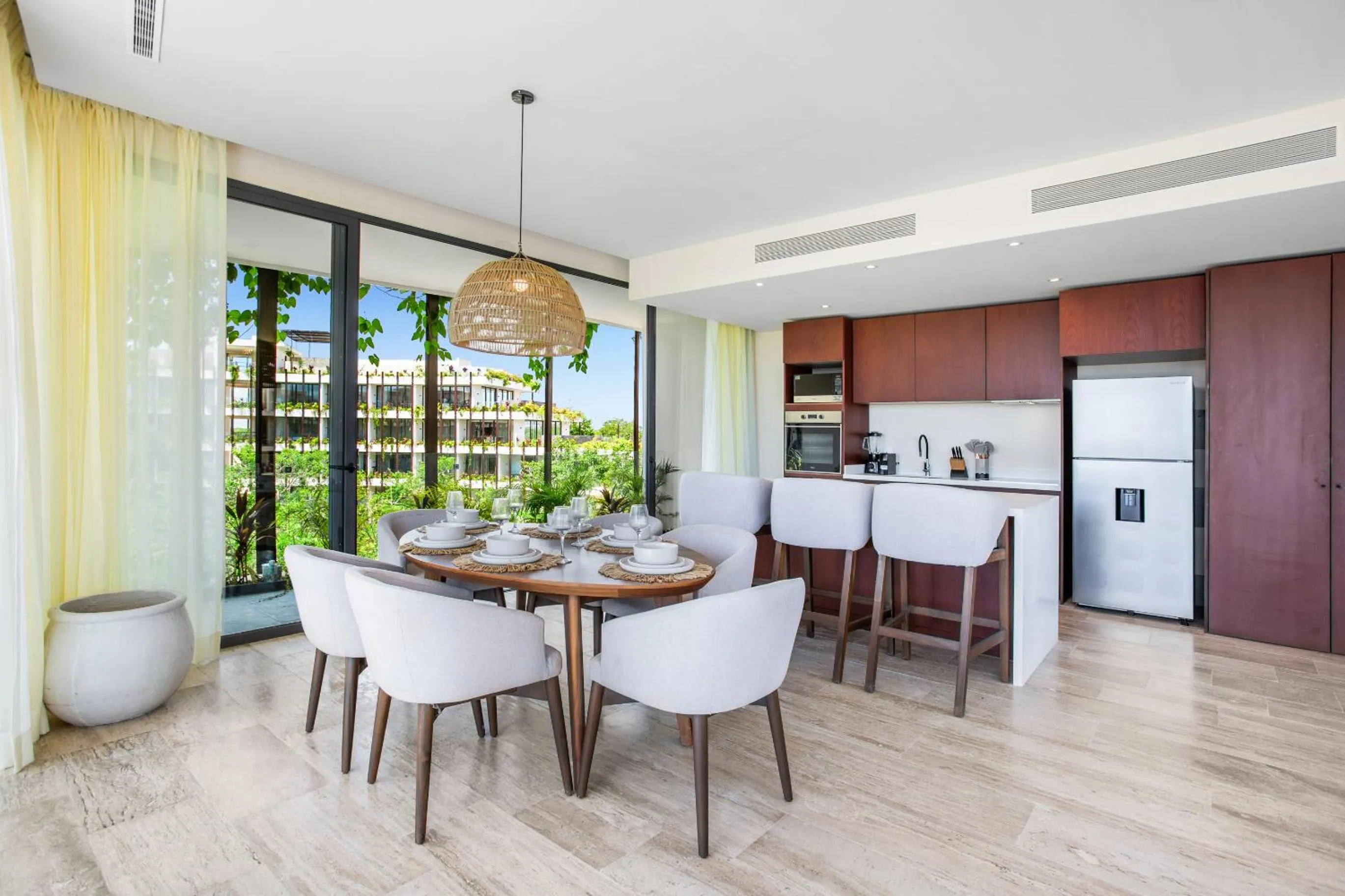 Kitchen or kitchenette in Mistiq Temple I