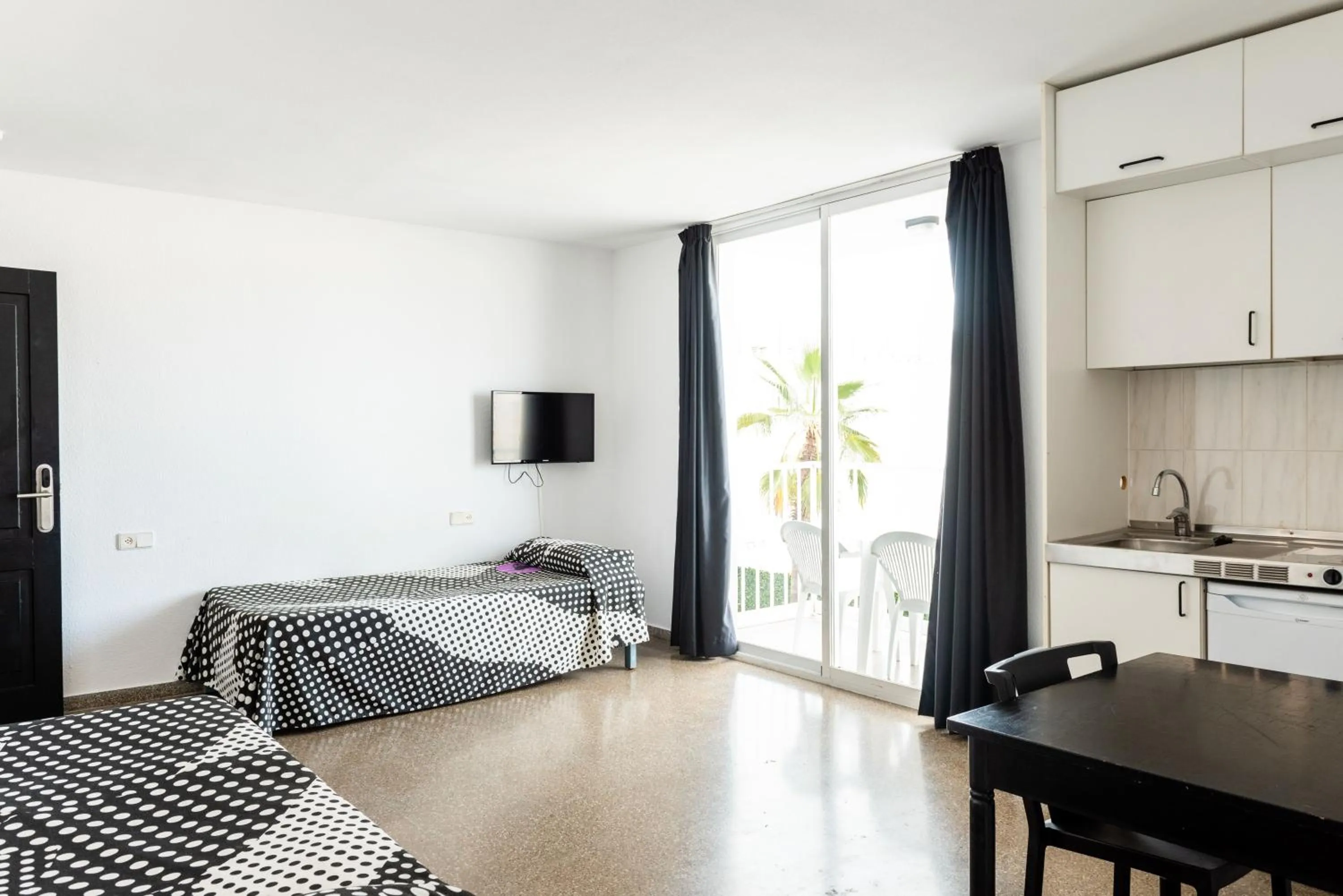 Bed in Ibiza Rocks Hotel - Adults Only