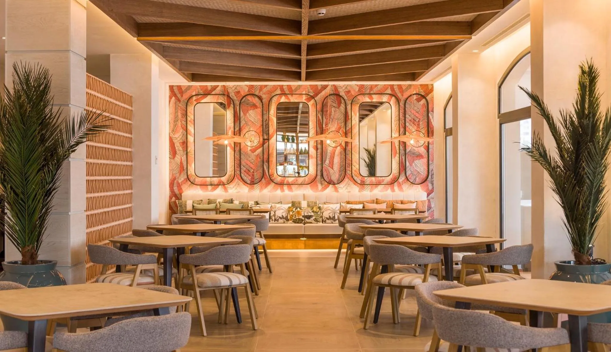 Restaurant/places to eat in Ilunion Islantilla