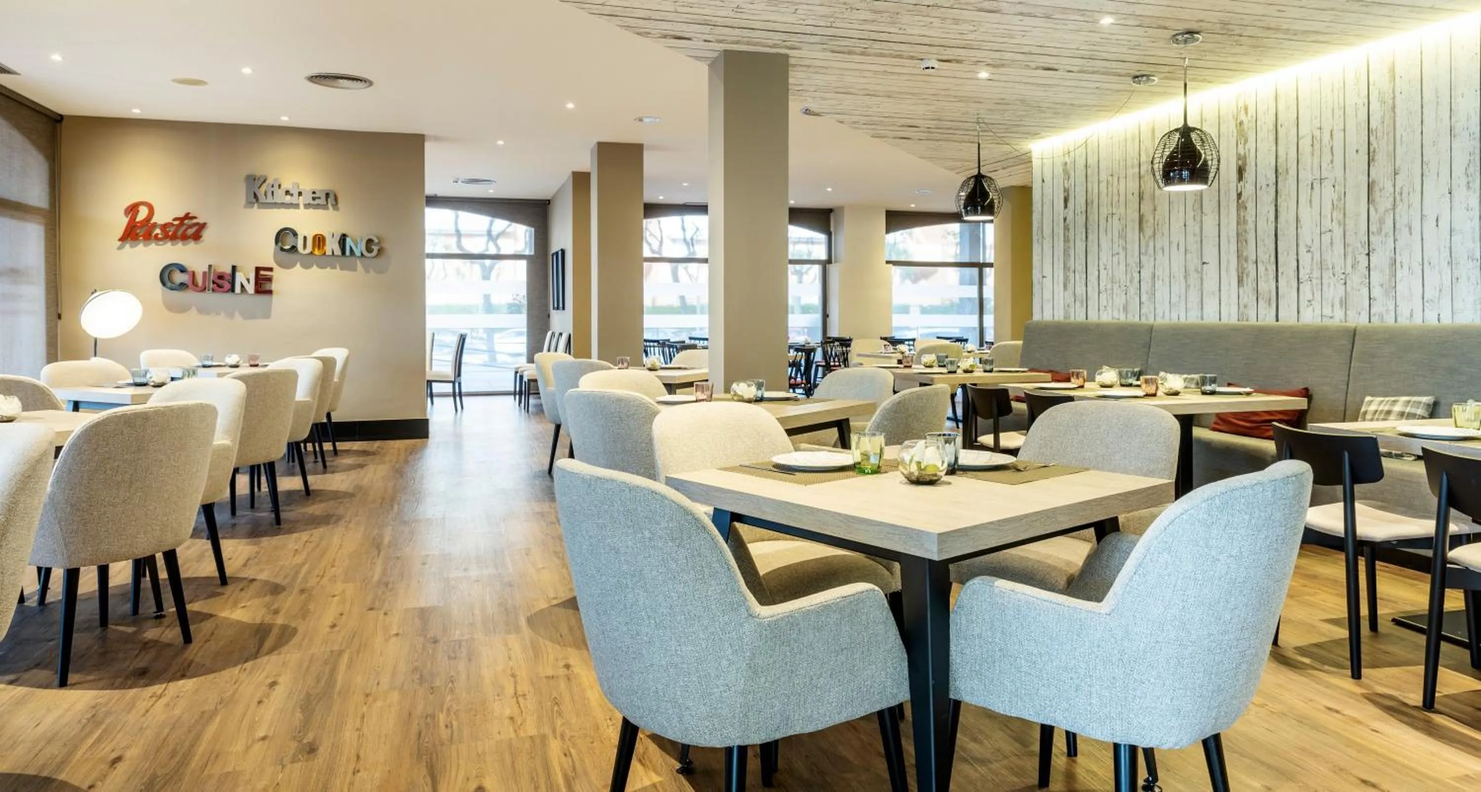 Restaurant/places to eat in Ilunion Islantilla