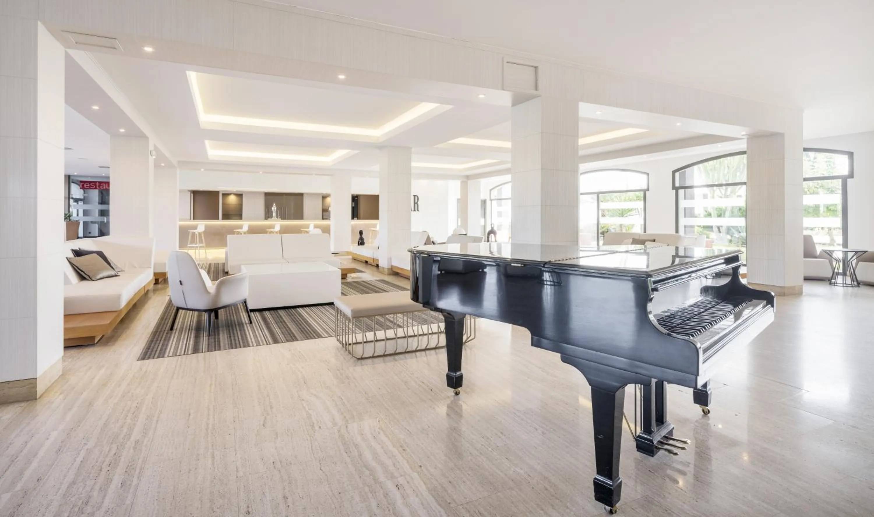 Lobby or reception in Ilunion Islantilla