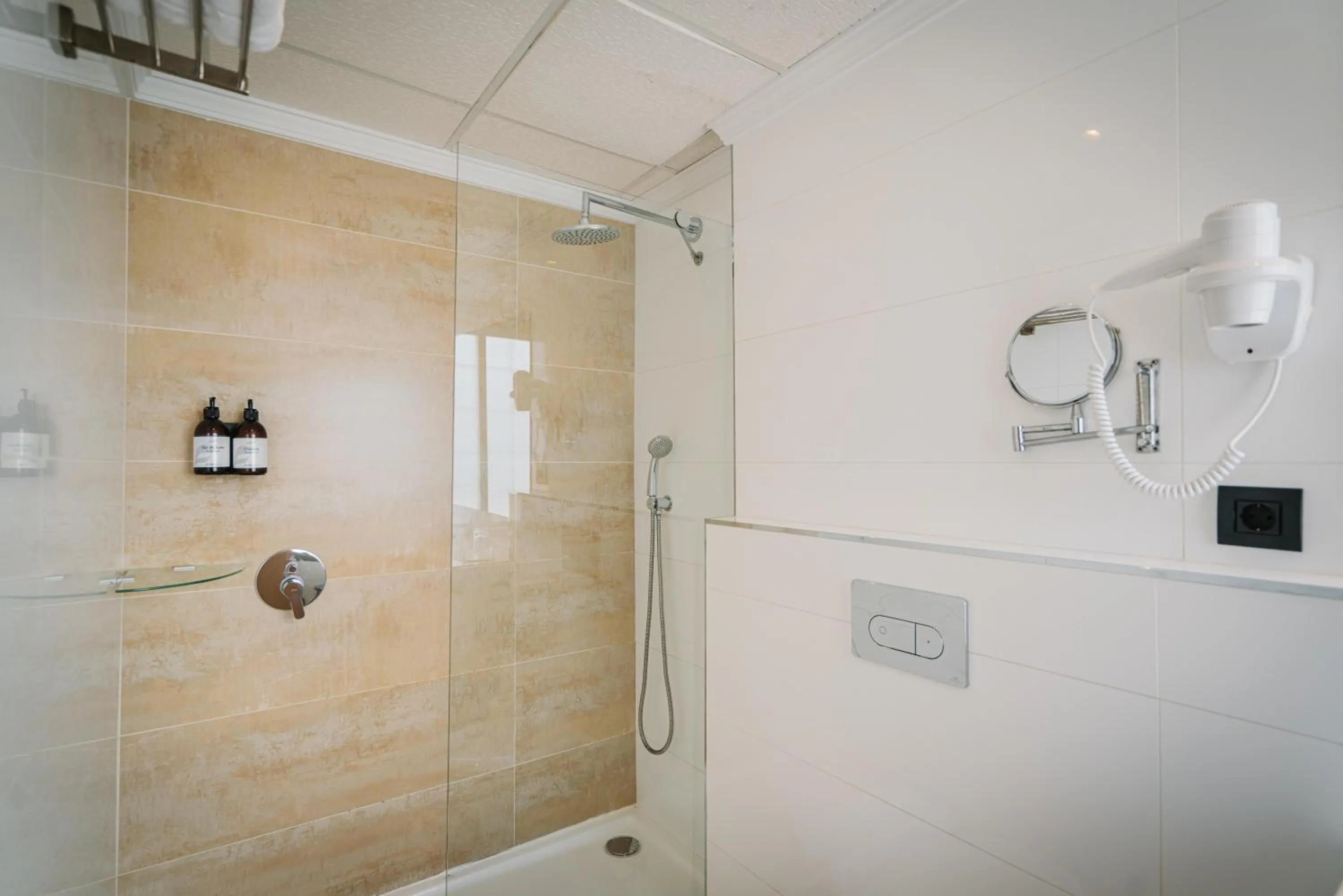 Shower in THB Los Molinos - Adults Only