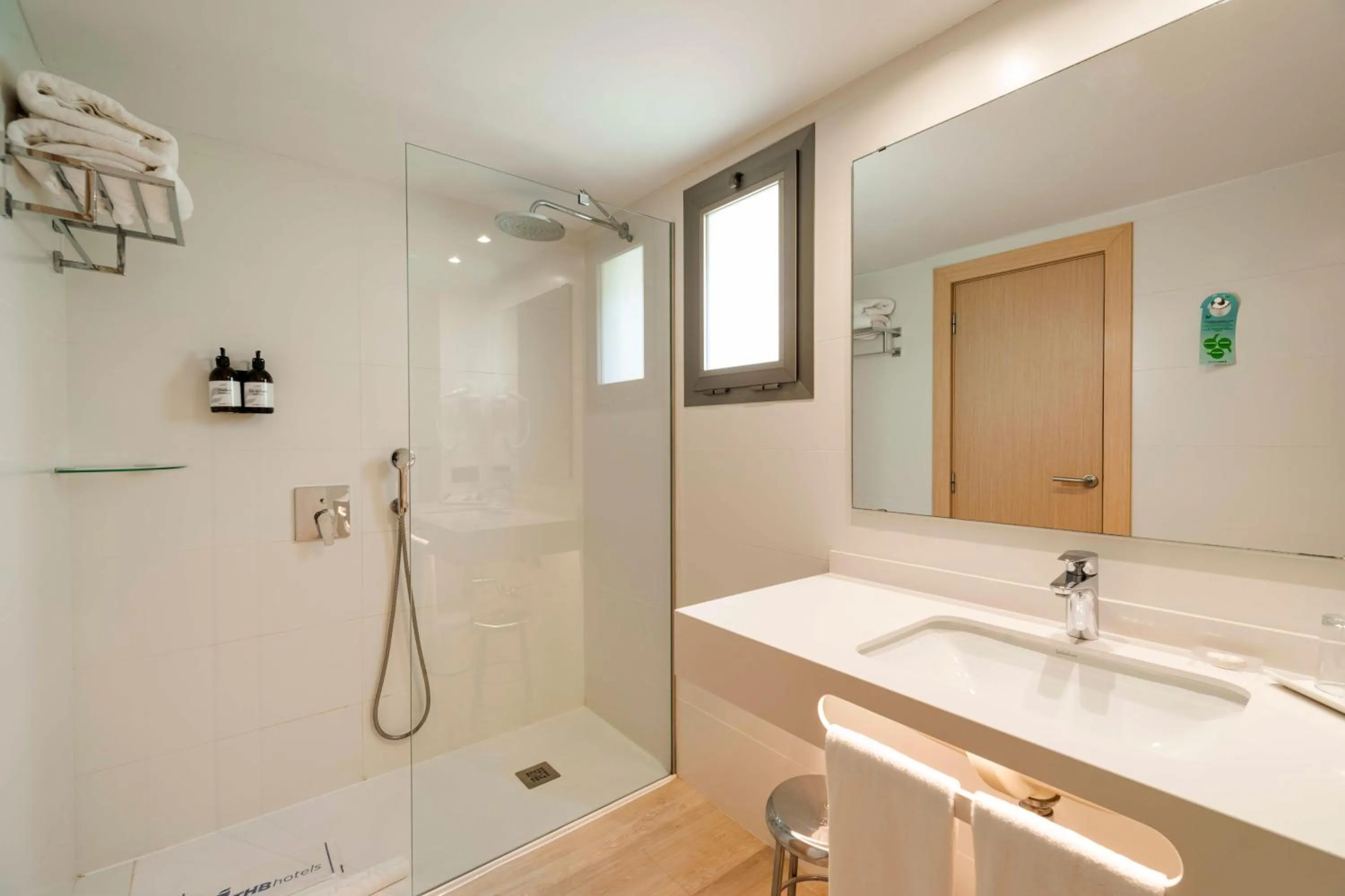 Shower in THB Los Molinos - Adults Only