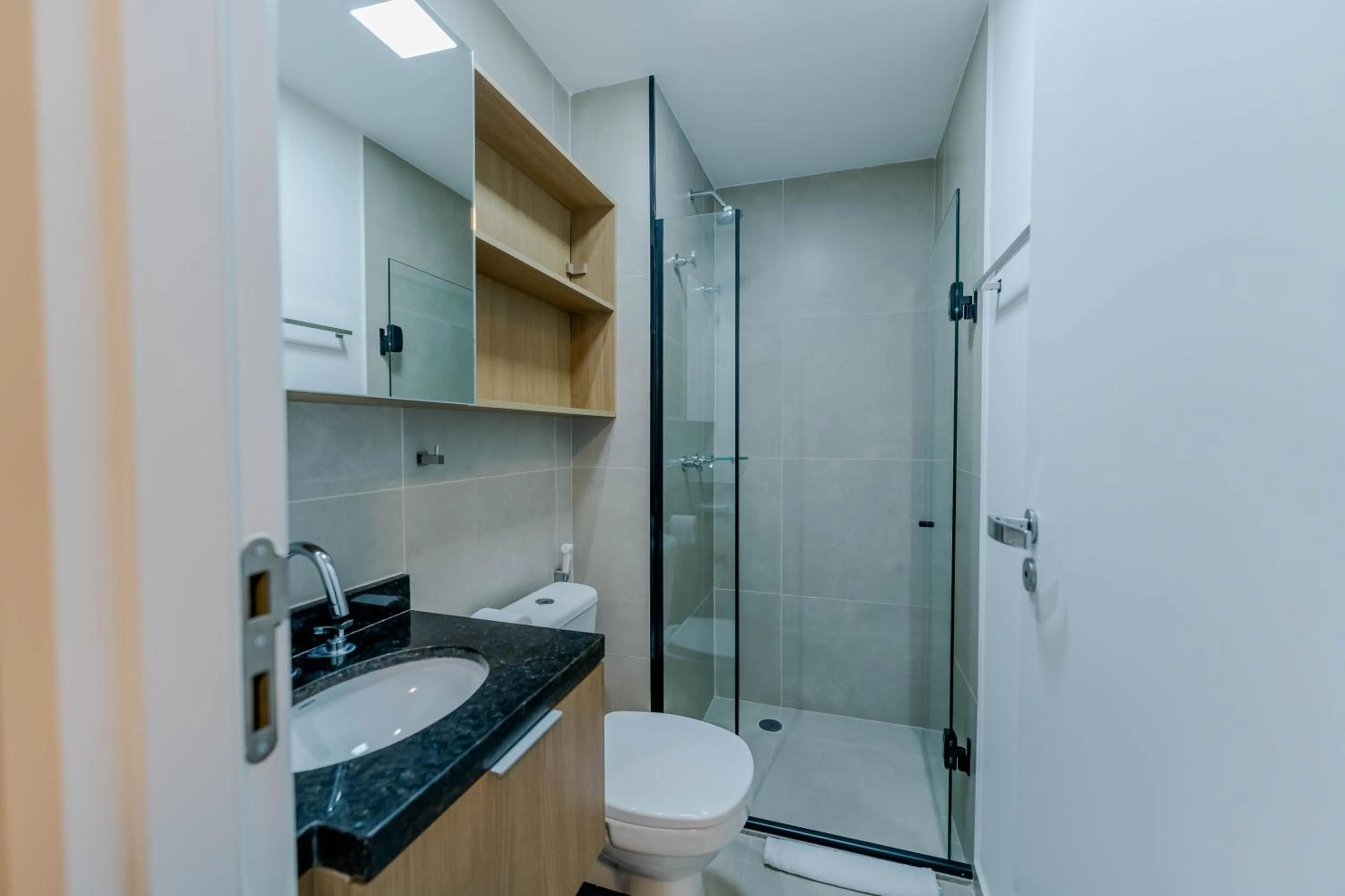 Bathroom in Apartamentos Studio Allure Moema - Com café da manhã e Valet opcional, Recepção 24 horas