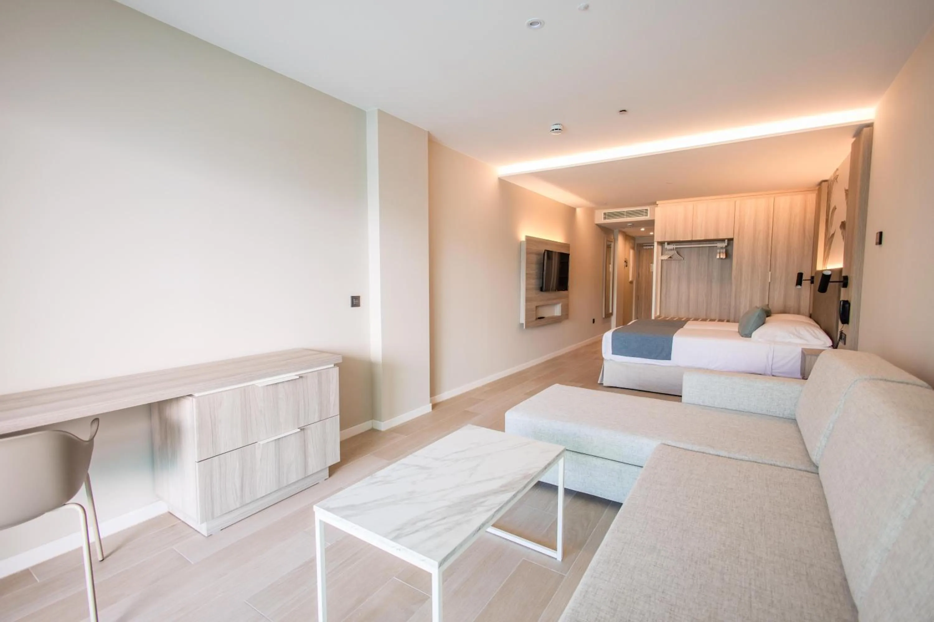 Photo of the whole room in Servatur Puerto Azul