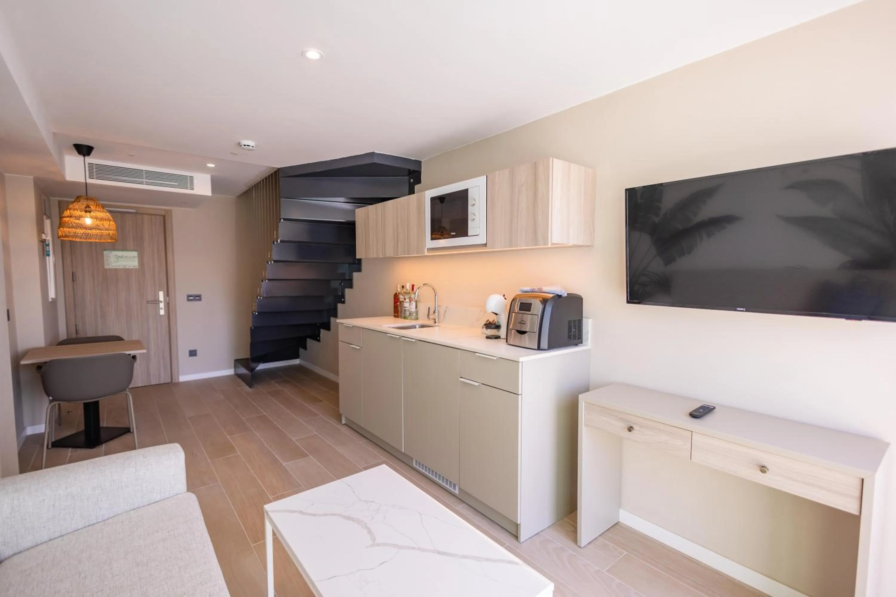 Photo of the whole room in Servatur Puerto Azul