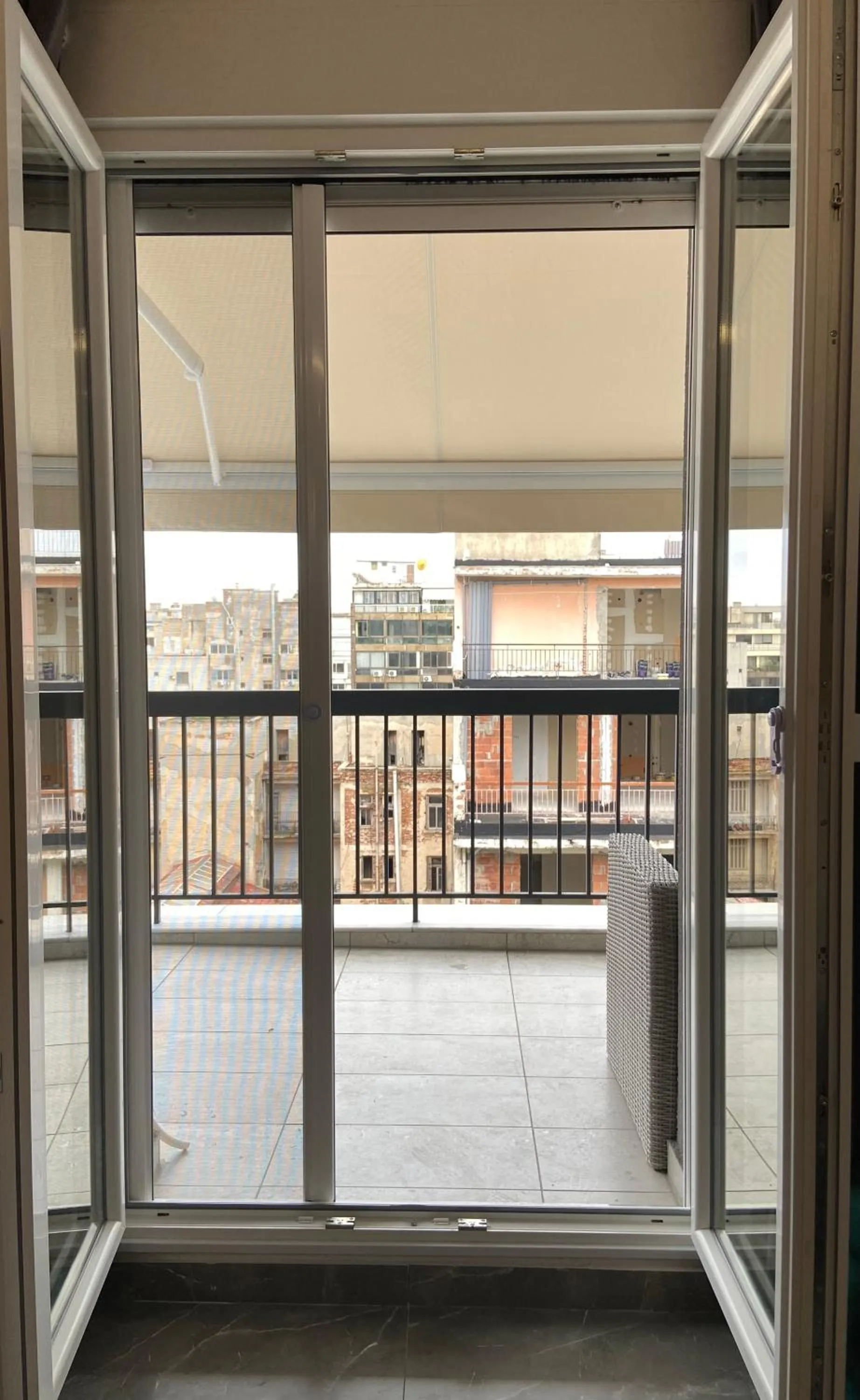 ThesSpacious Apartment