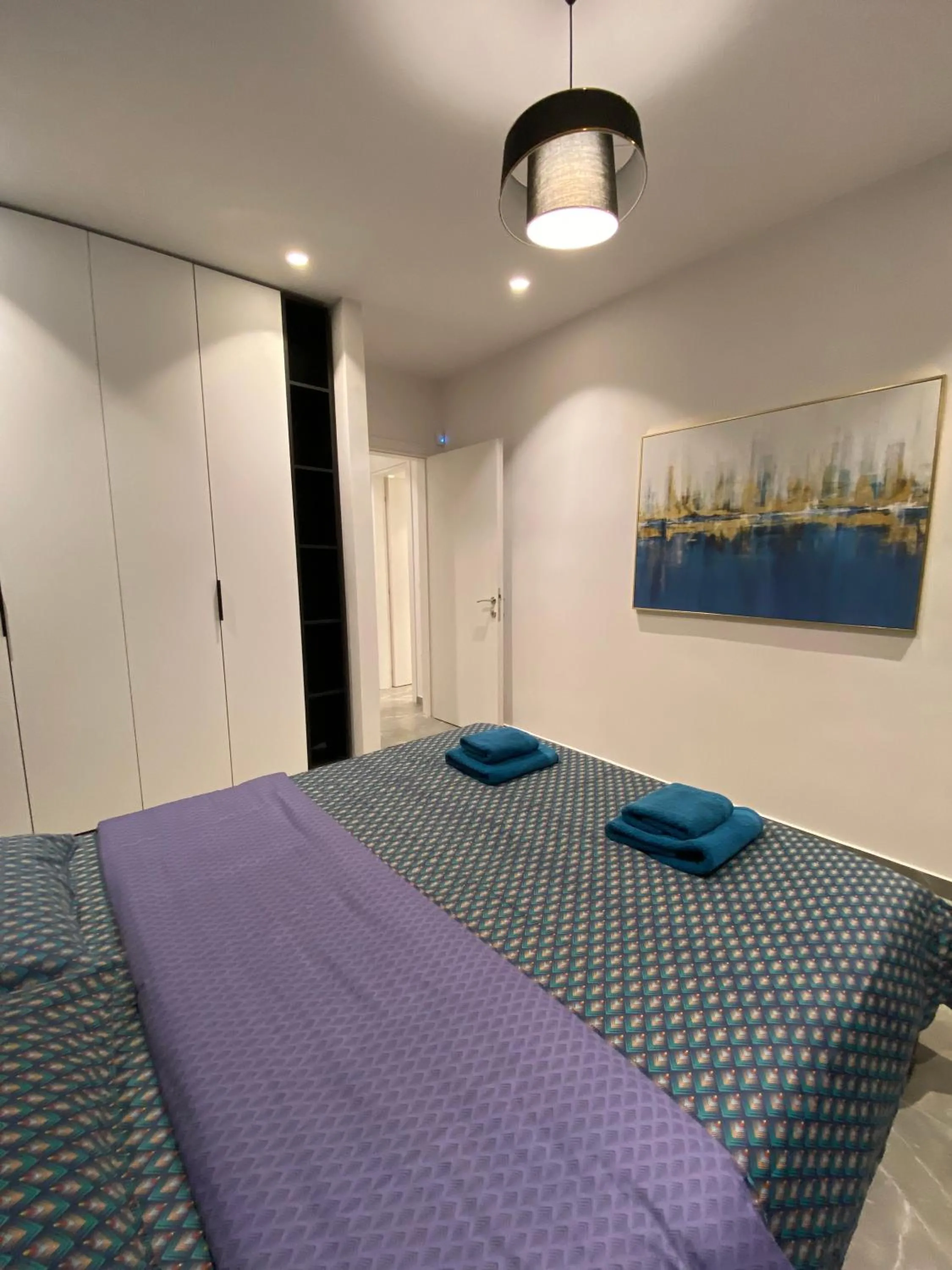 ThesSpacious Apartment