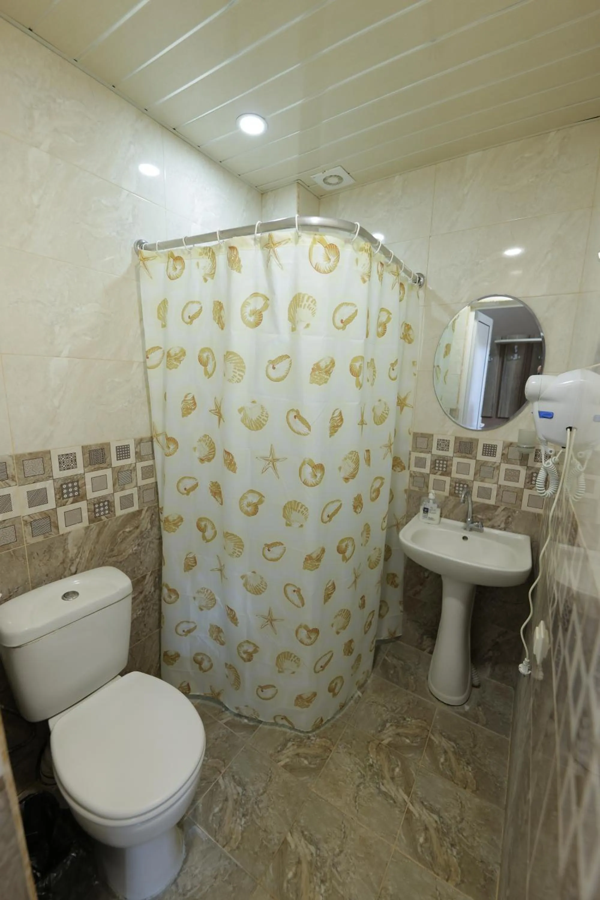 Shower in MarNar Hotel