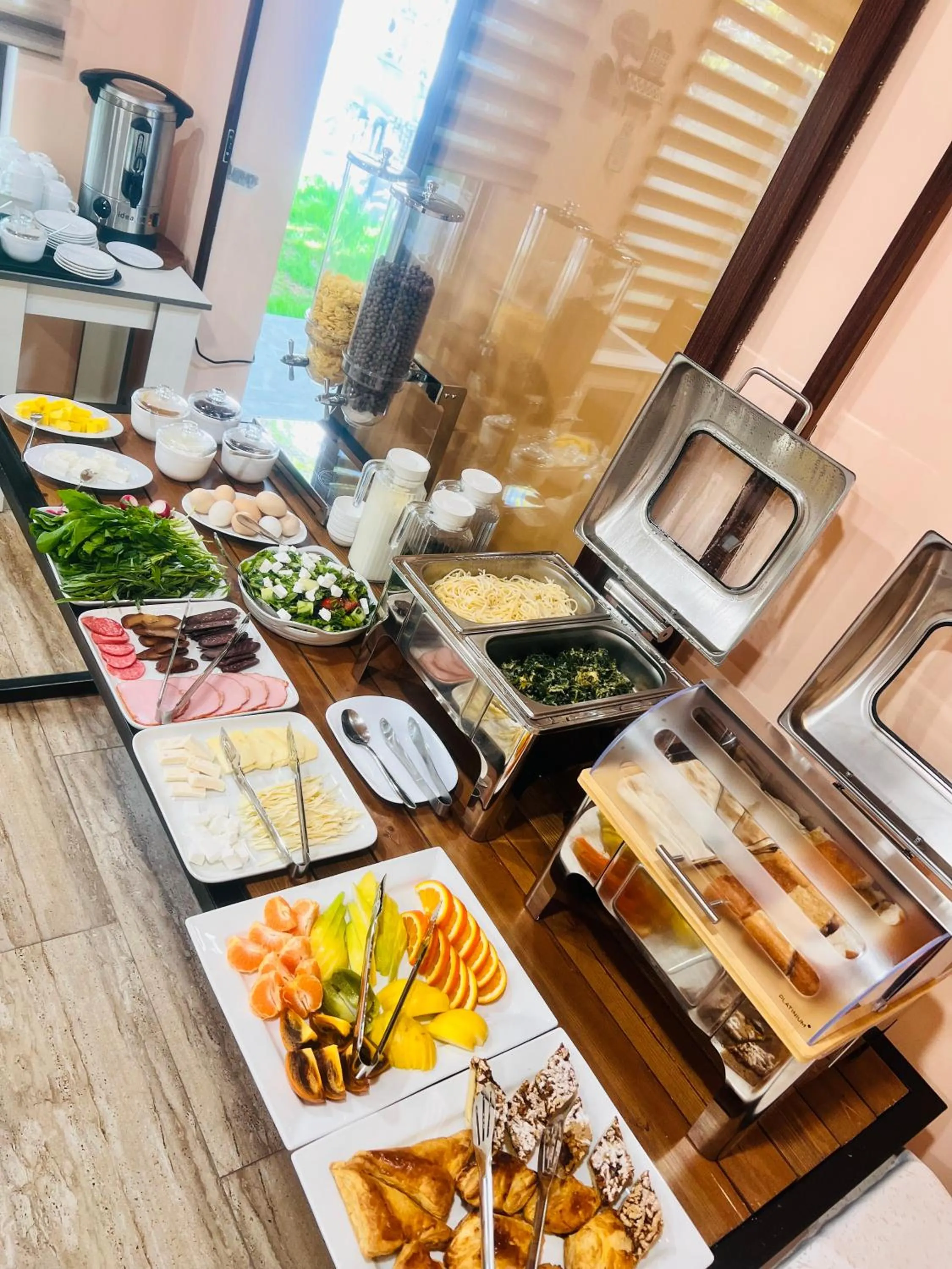 Food and drinks in MarNar Hotel