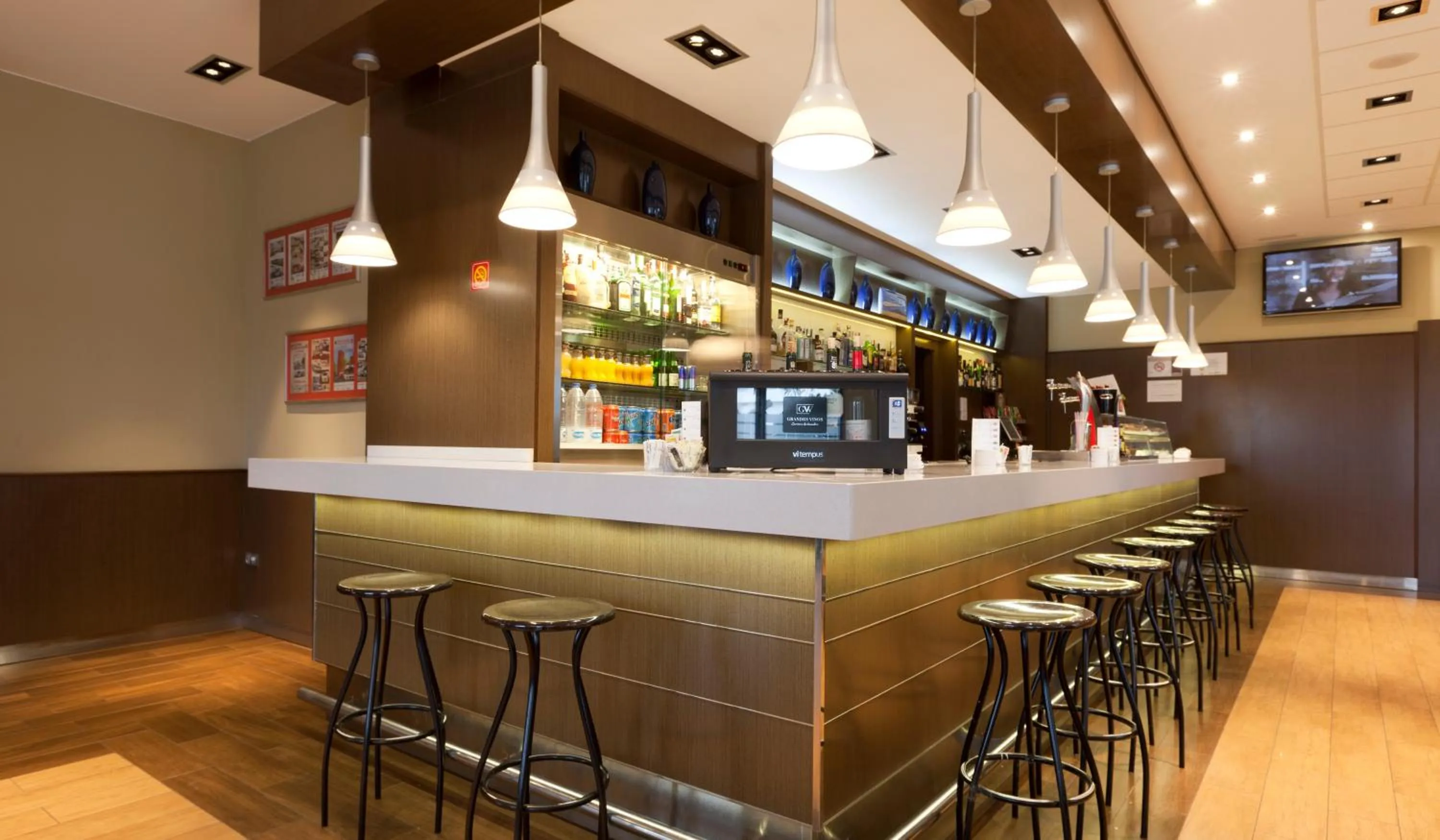 Lounge or bar in Hotel Ciudad de Alcañiz