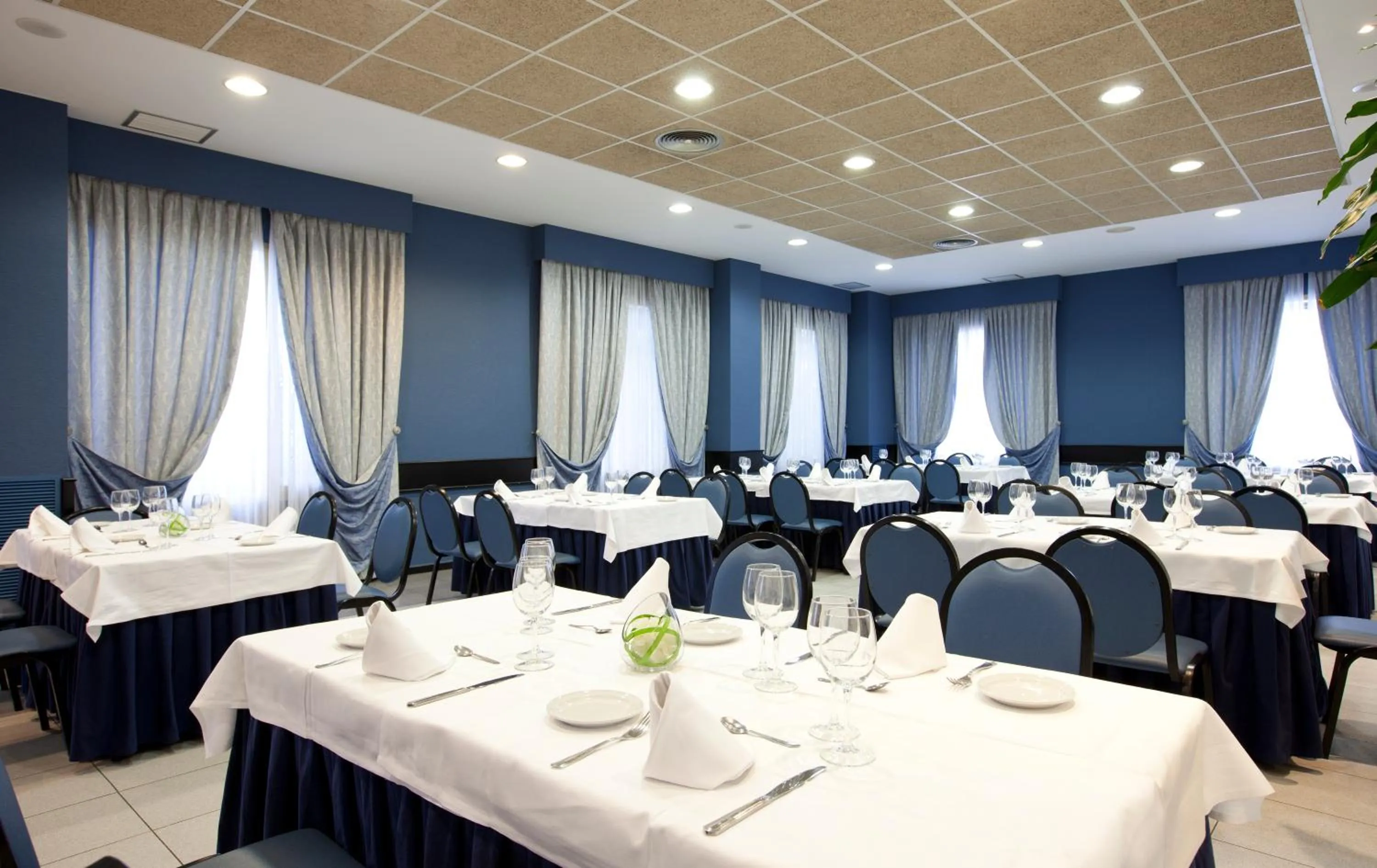 Restaurant/places to eat in Hotel Ciudad de Alcañiz