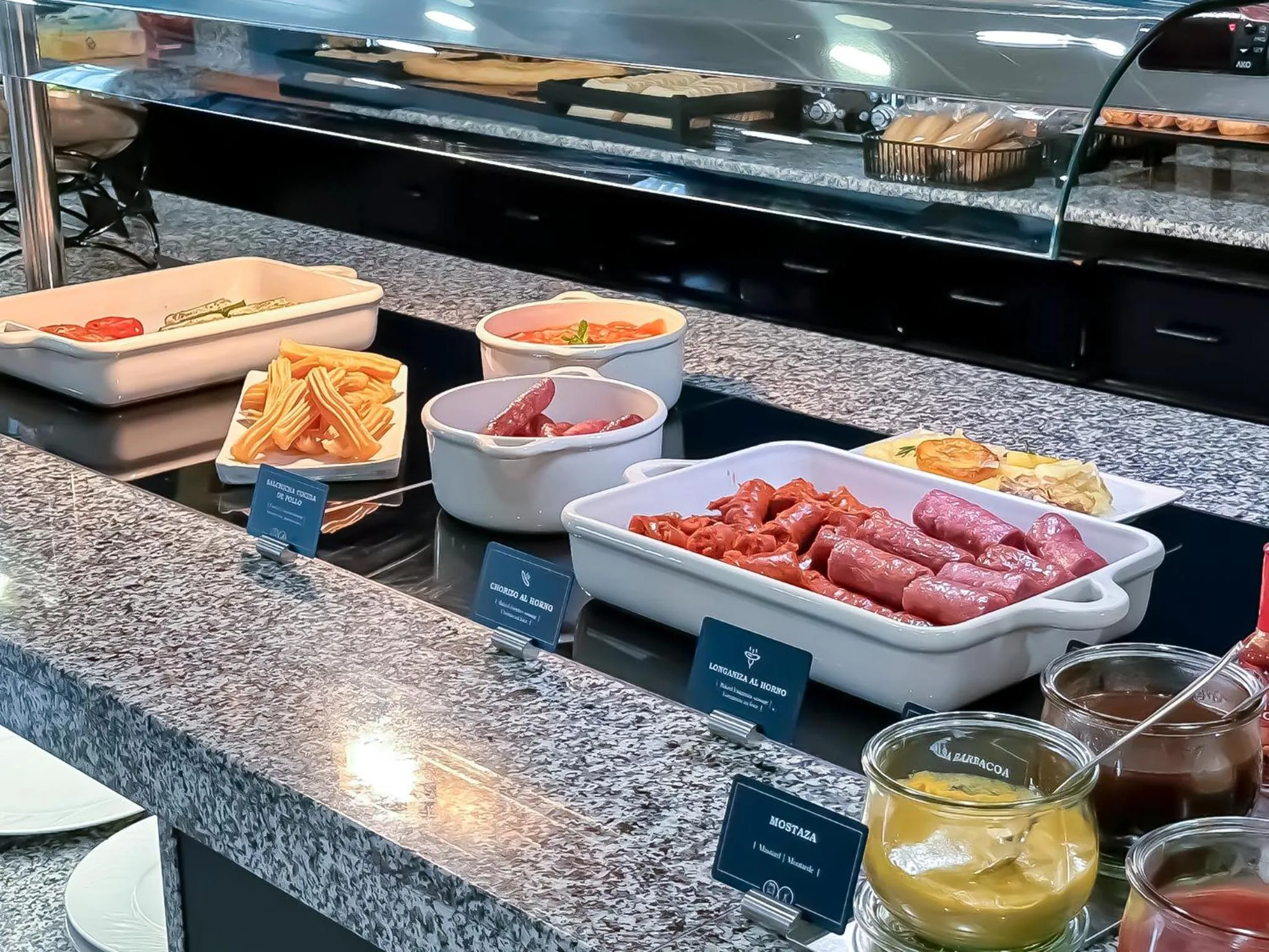 Buffet breakfast in Hotel Ciudad de Alcañiz
