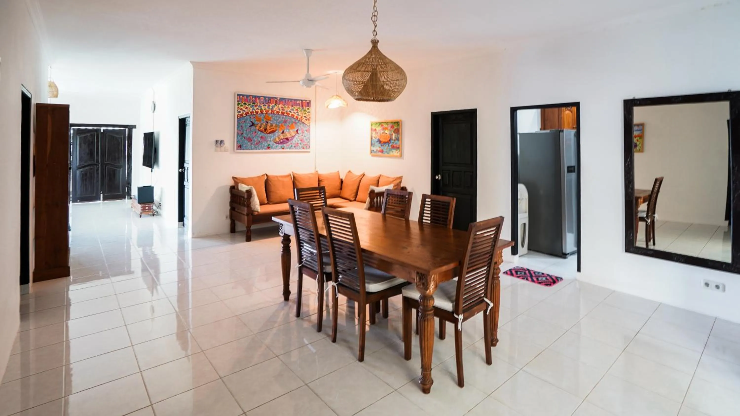 Dining area in The Lavana Villa Lombok Sunset