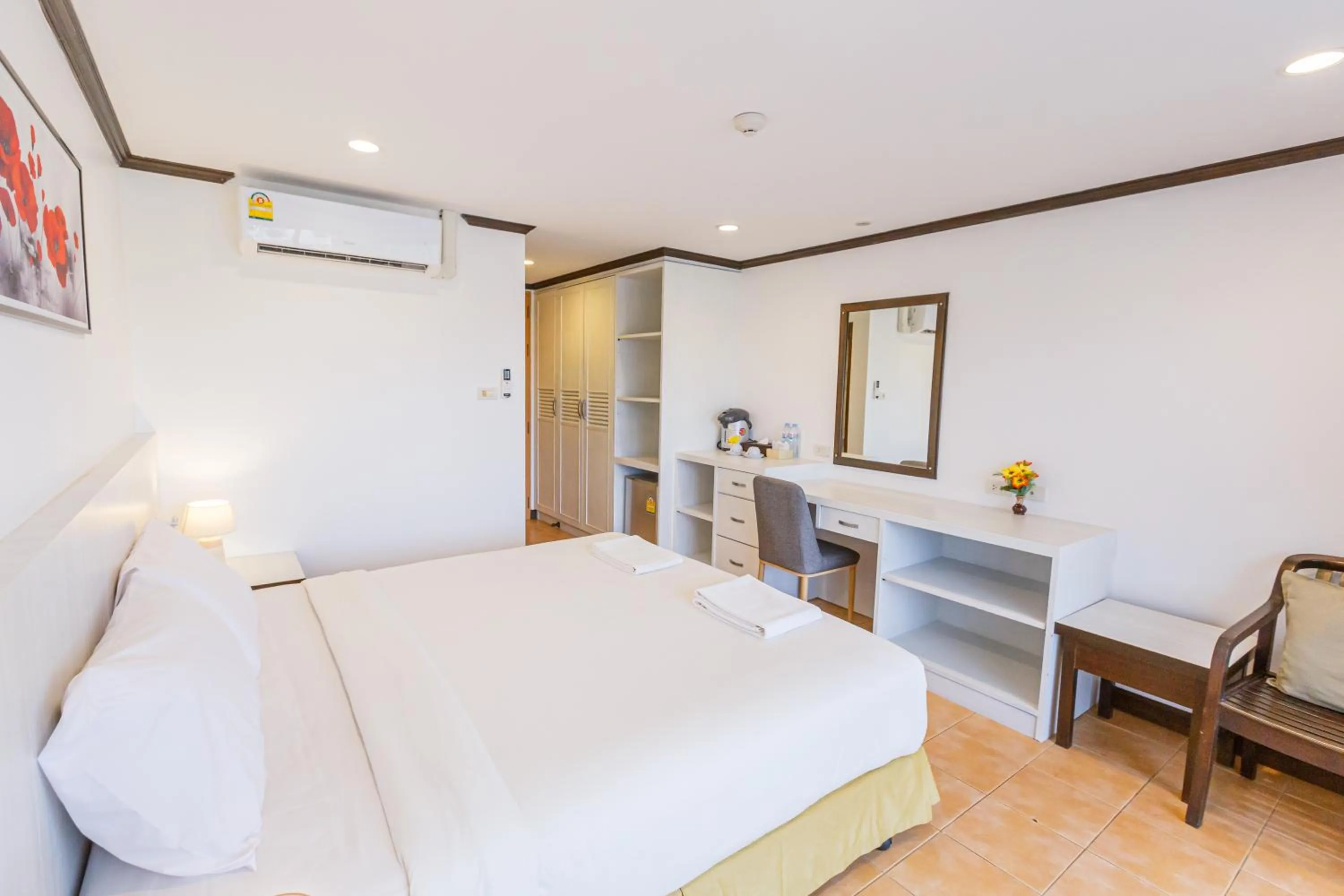 Bed in South Siam Hotel