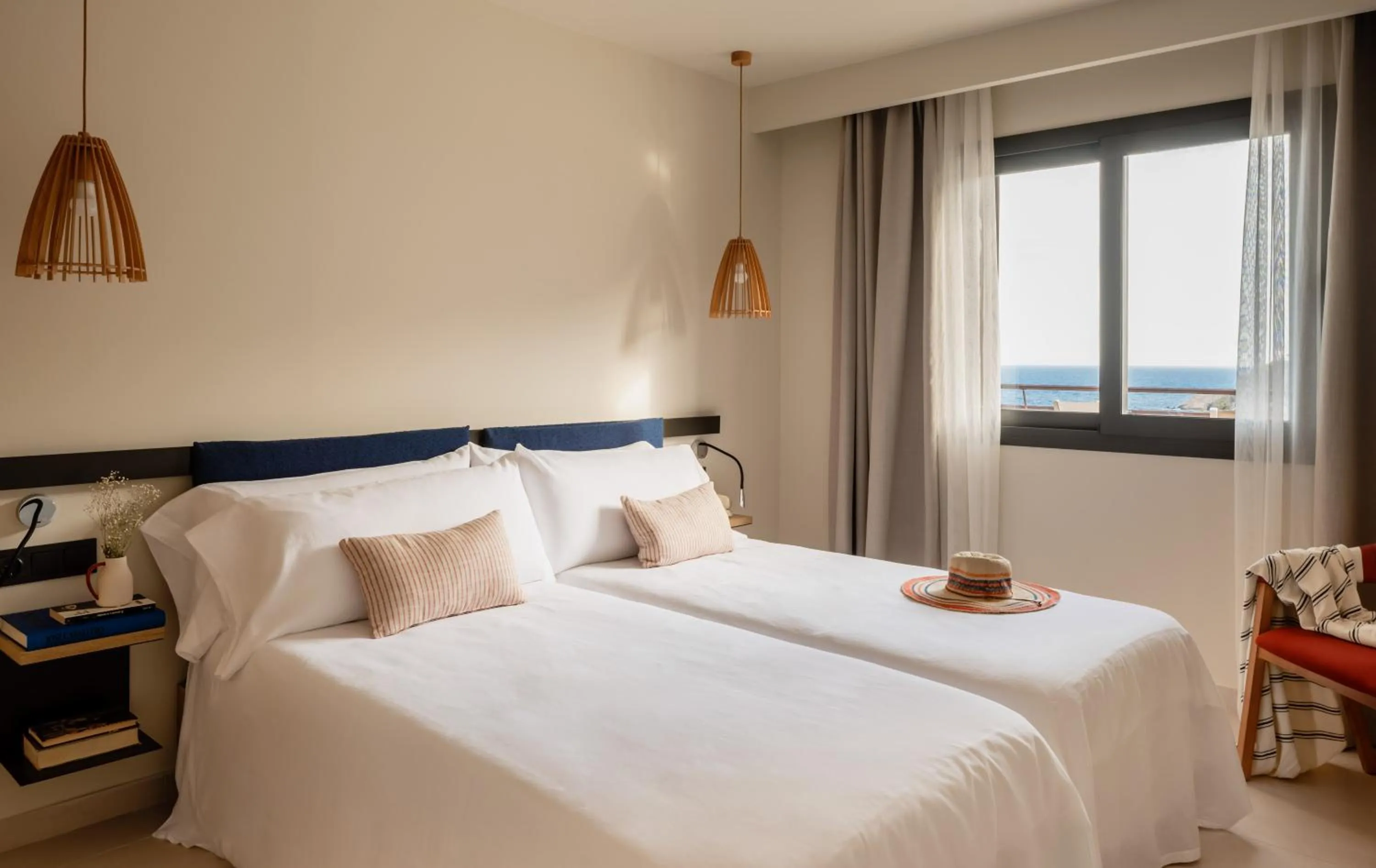 Bed in Zel Costa Brava