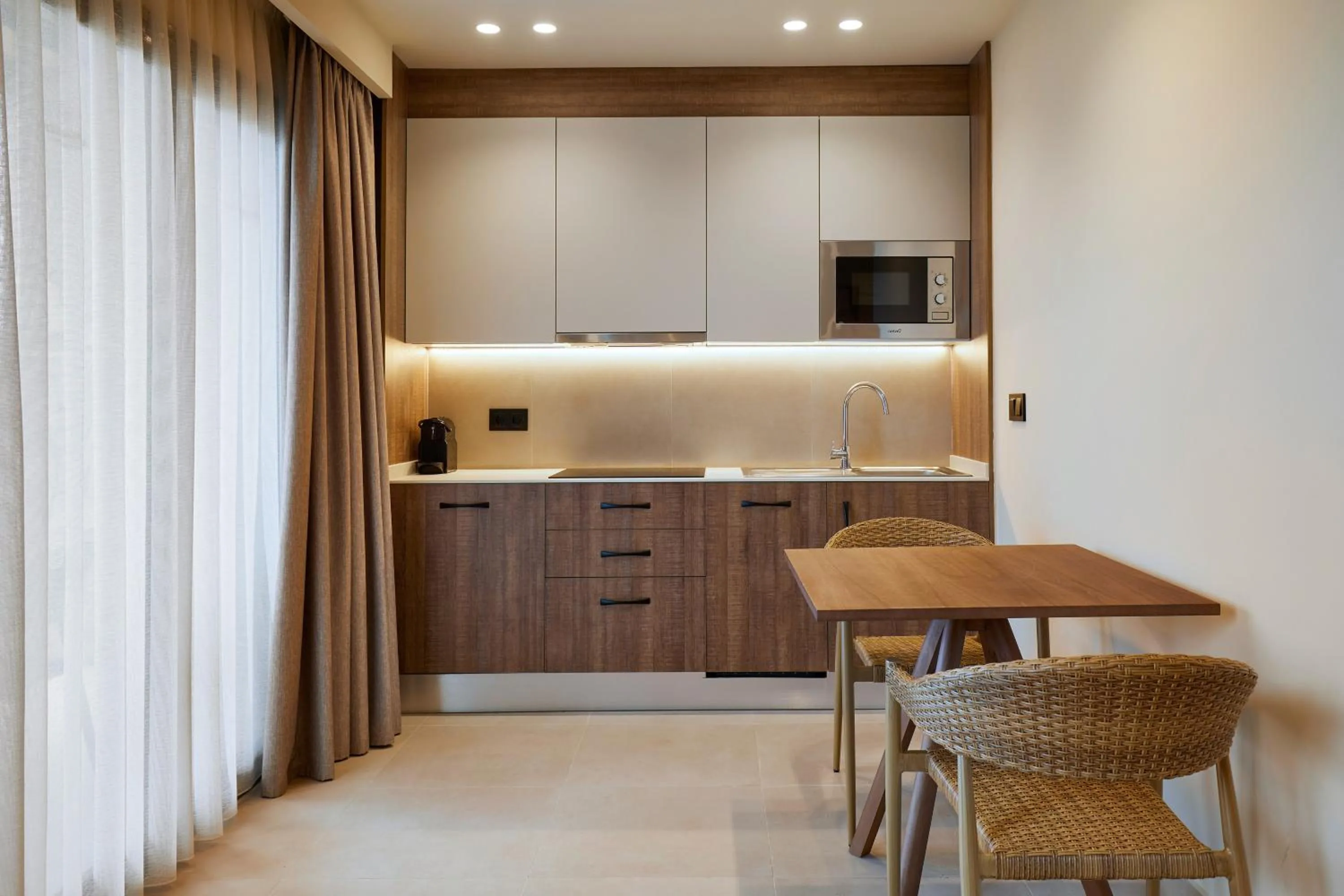 kitchen, Kitchen/Kitchenette in Pola Giverola Resort