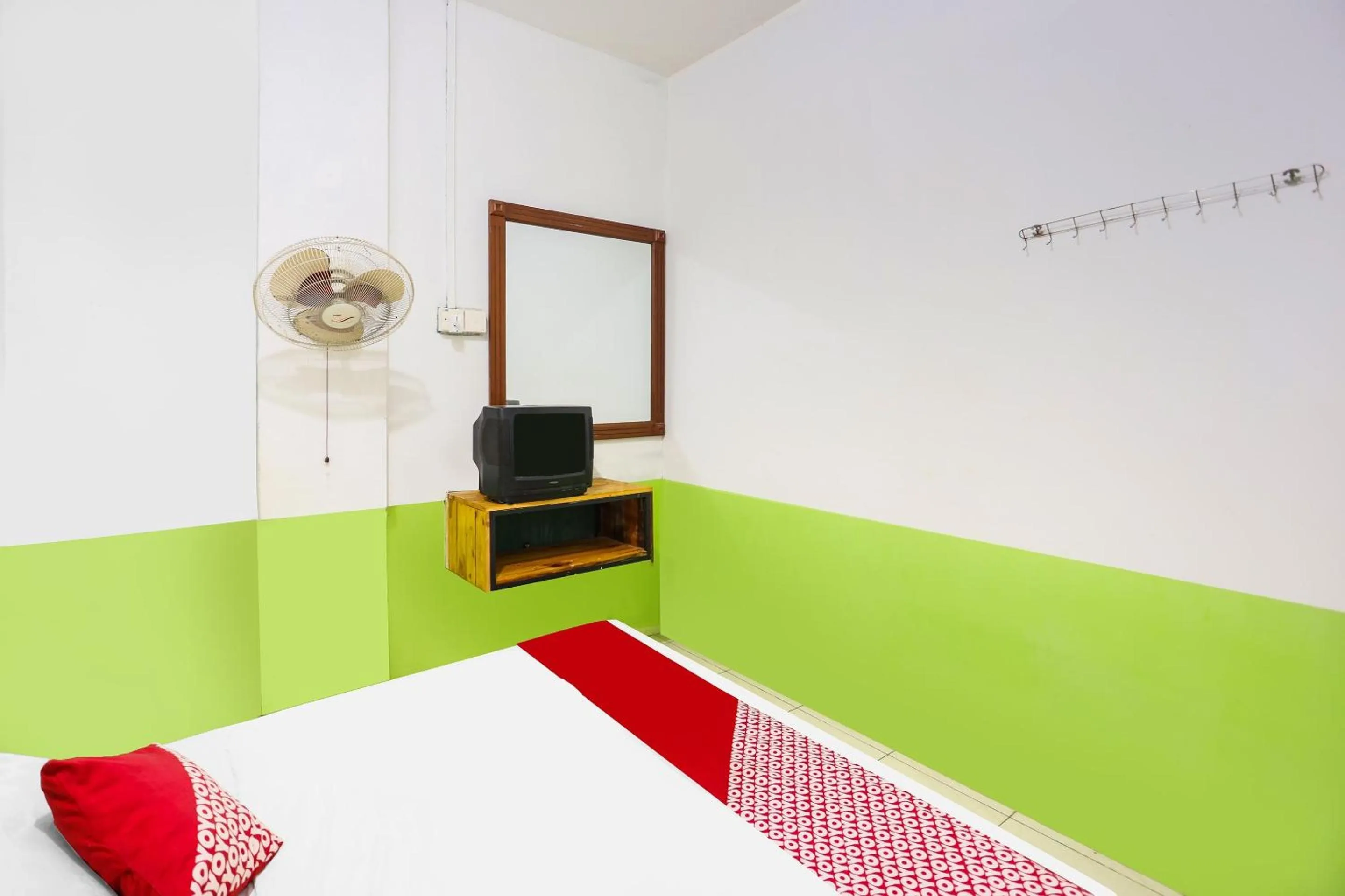 Bedroom, Bed in Hotel O Bagus Stay