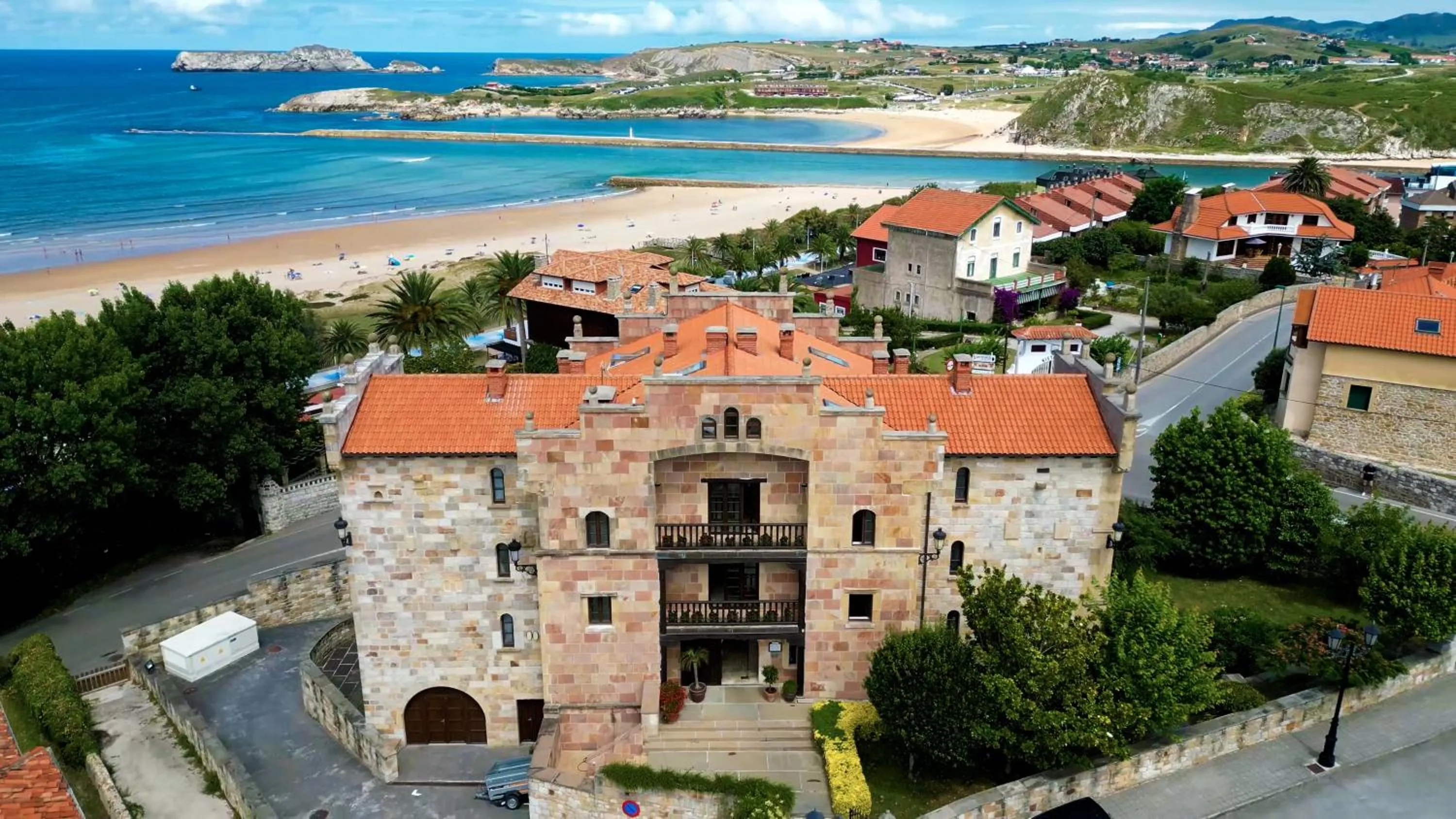 Property building in Apartamentos Costa Esmeralda