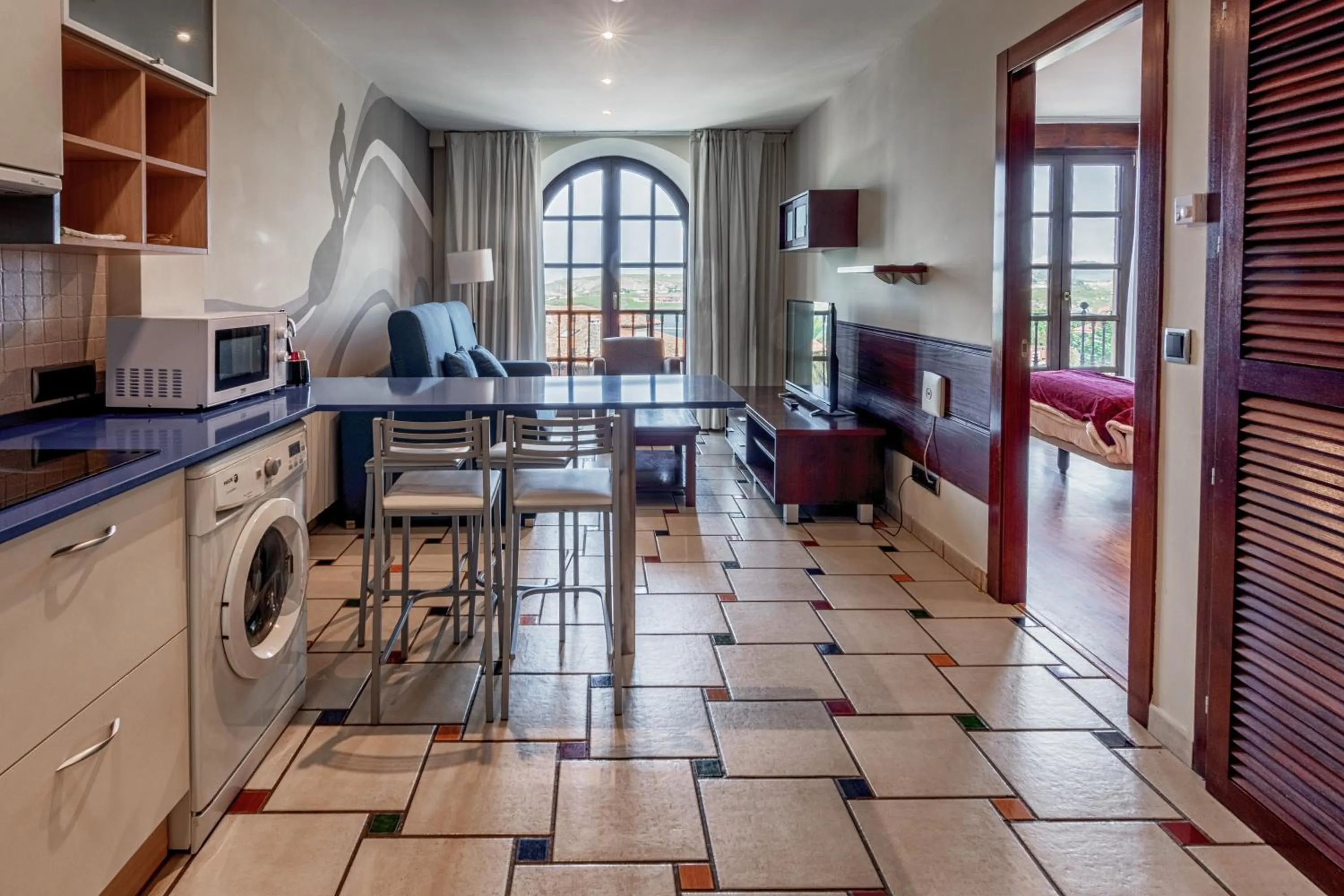 TV and multimedia in Apartamentos Costa Esmeralda