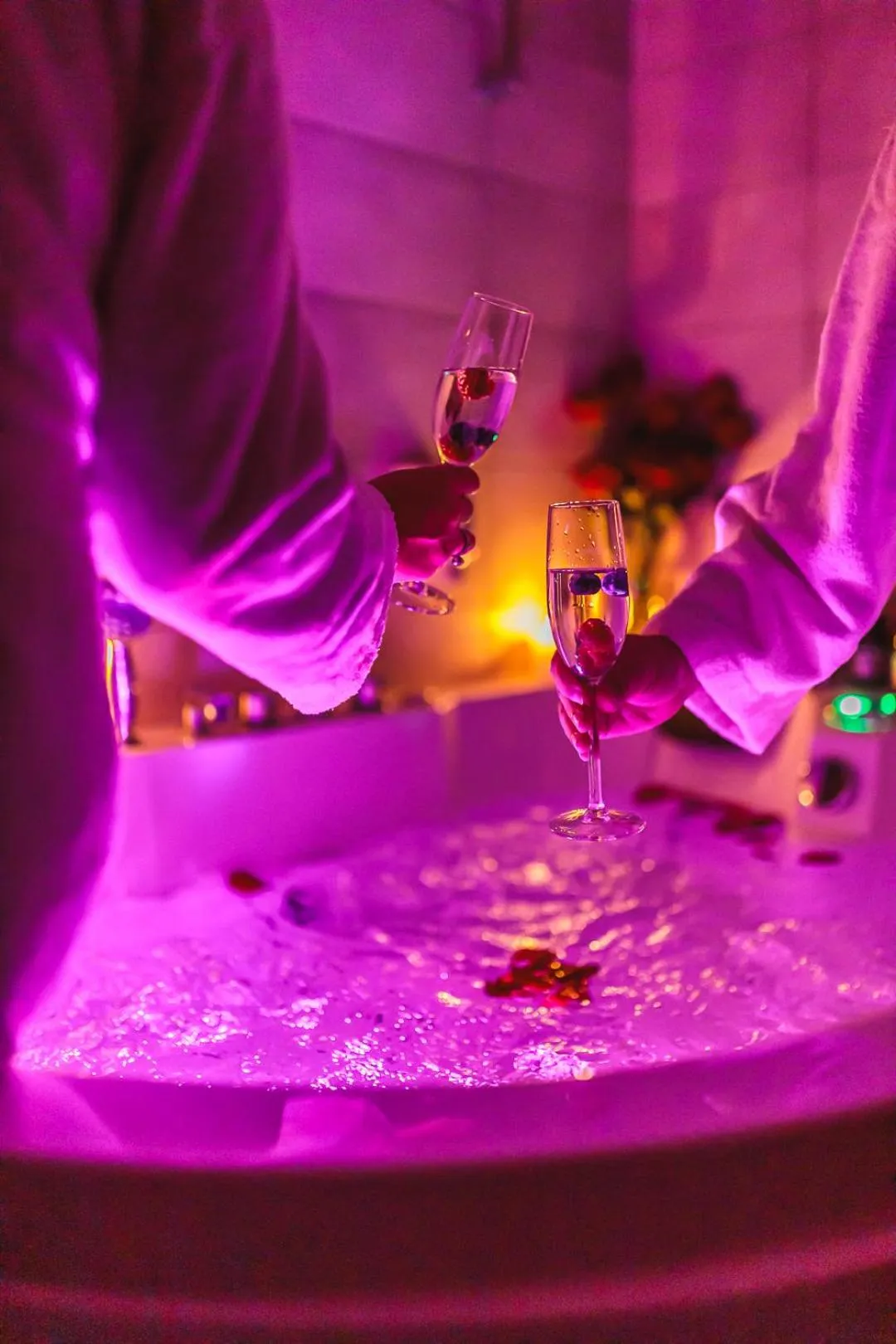 Hot Tub in Hotel Akwawit