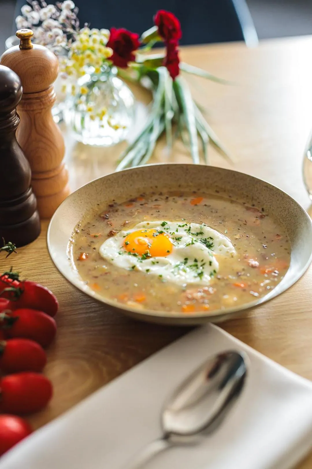 Food in Hotel Akwawit