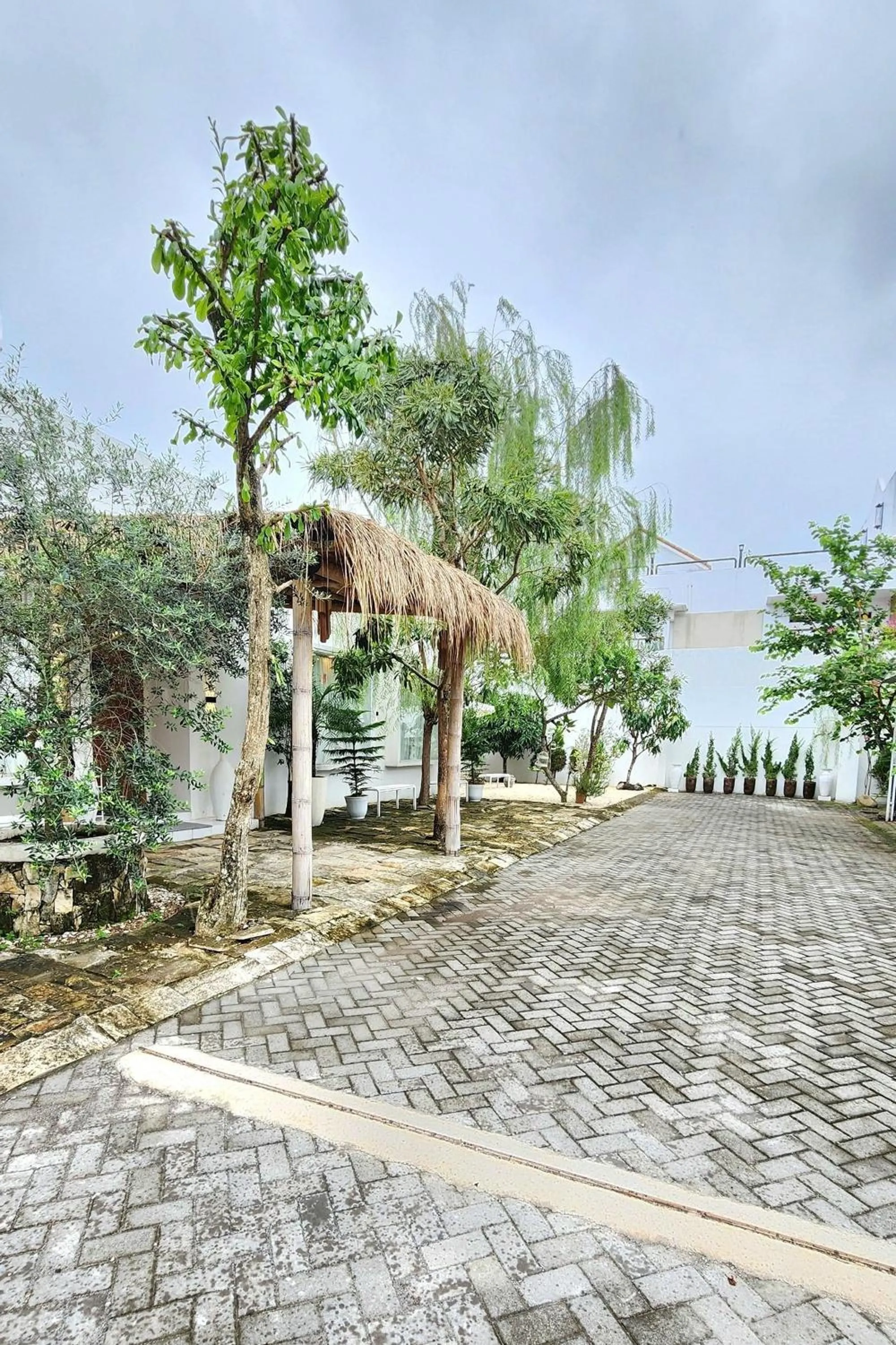 Day in Floraison Living Villa Yogyakarta