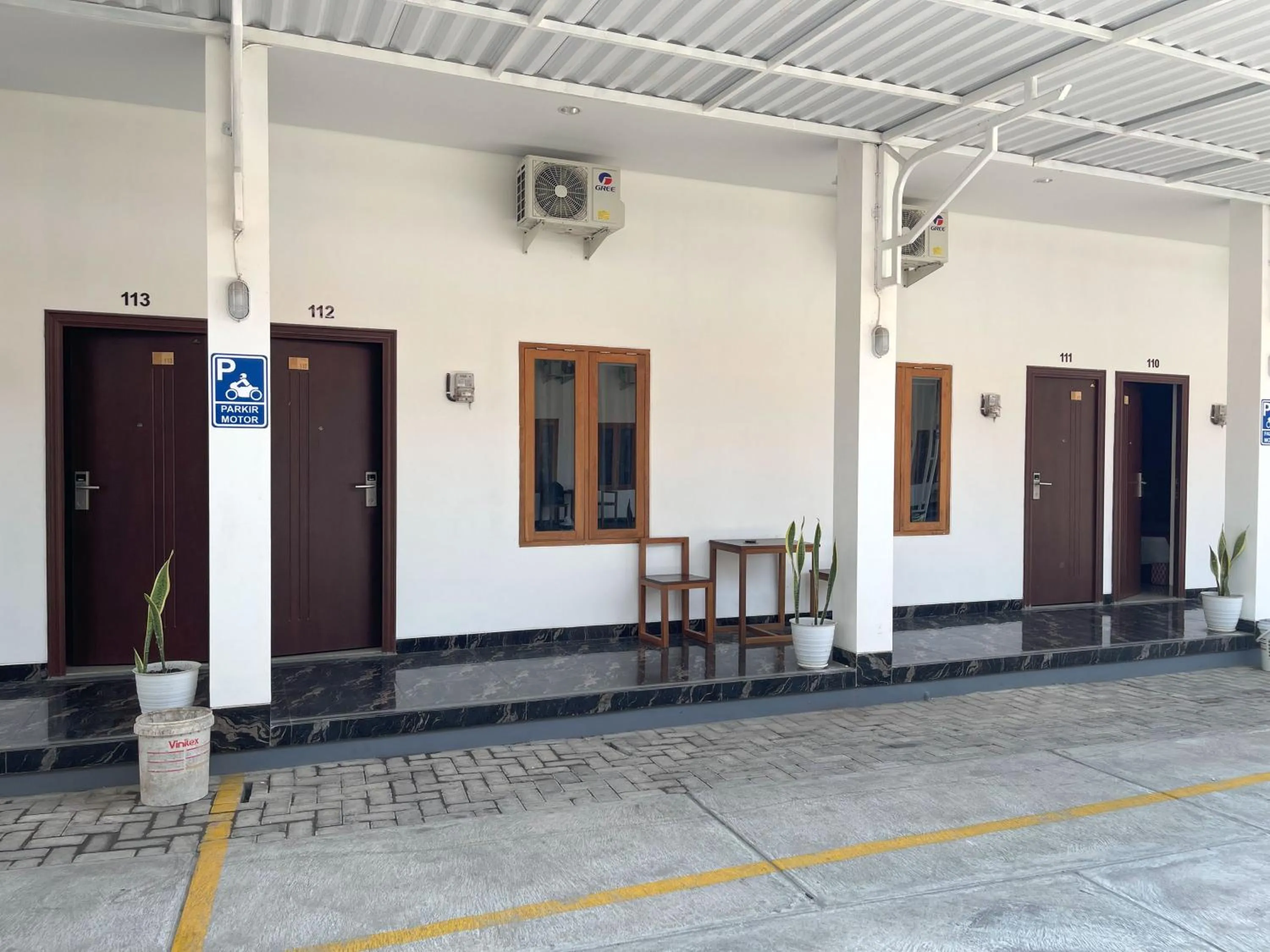 Property building in RedDoorz Plus near Alun Alun Kota Blora