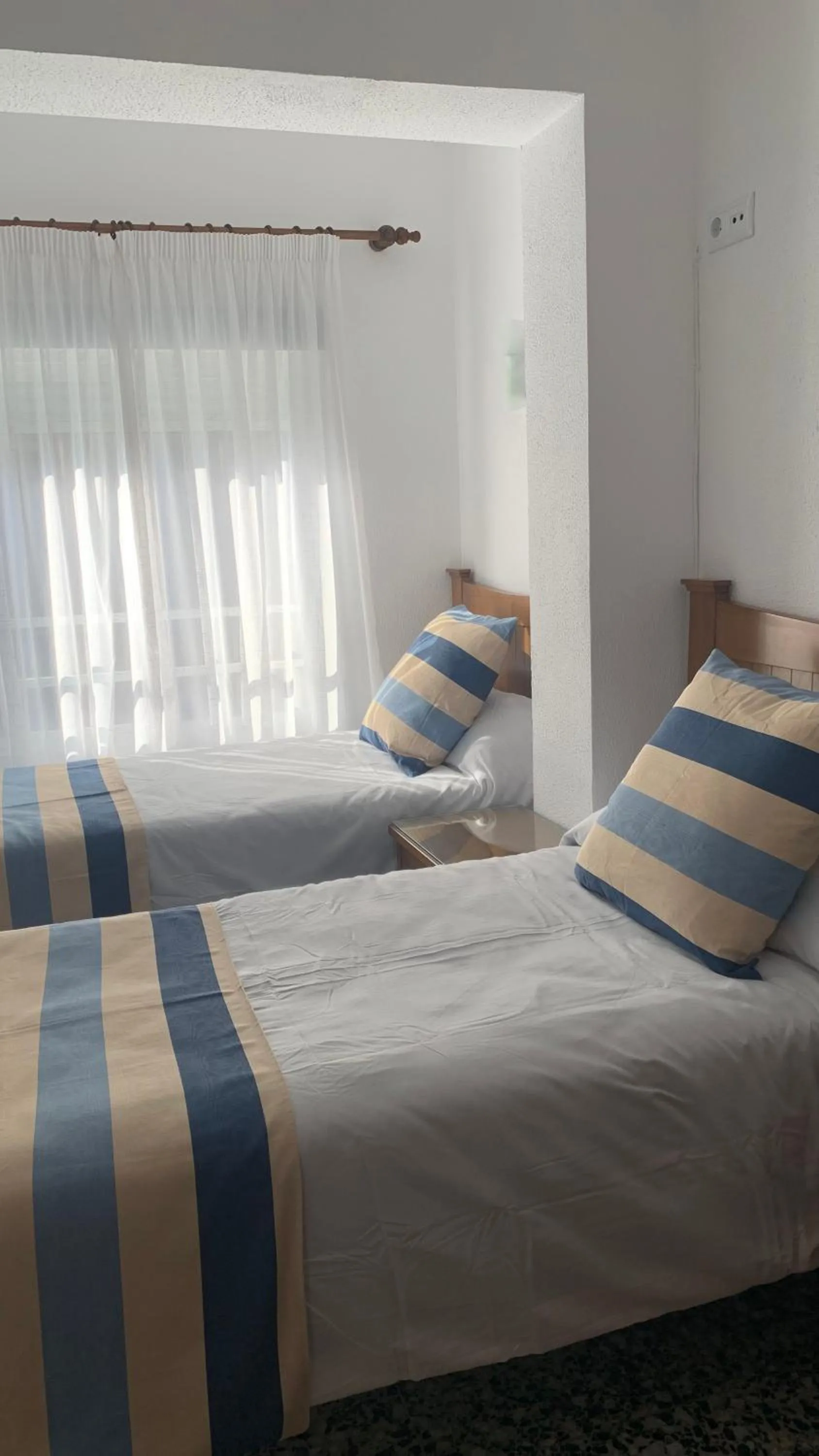 Photo of the whole room, Bed in Brisa Marina
