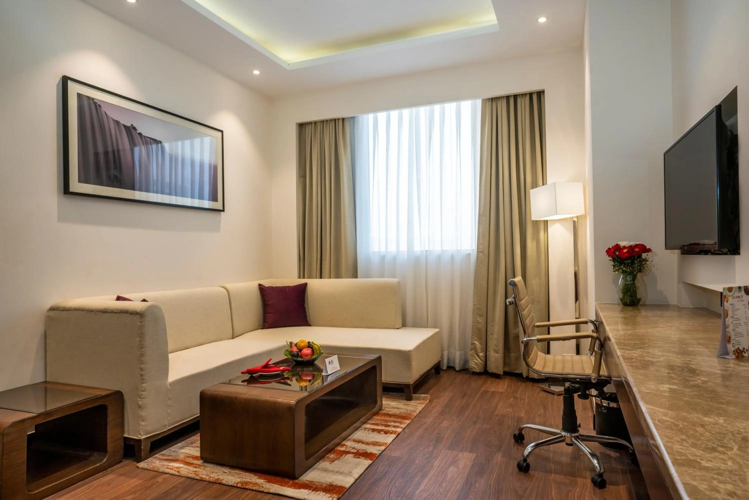 Living room, Bed in Best Western Plus Chandigarh Mohali