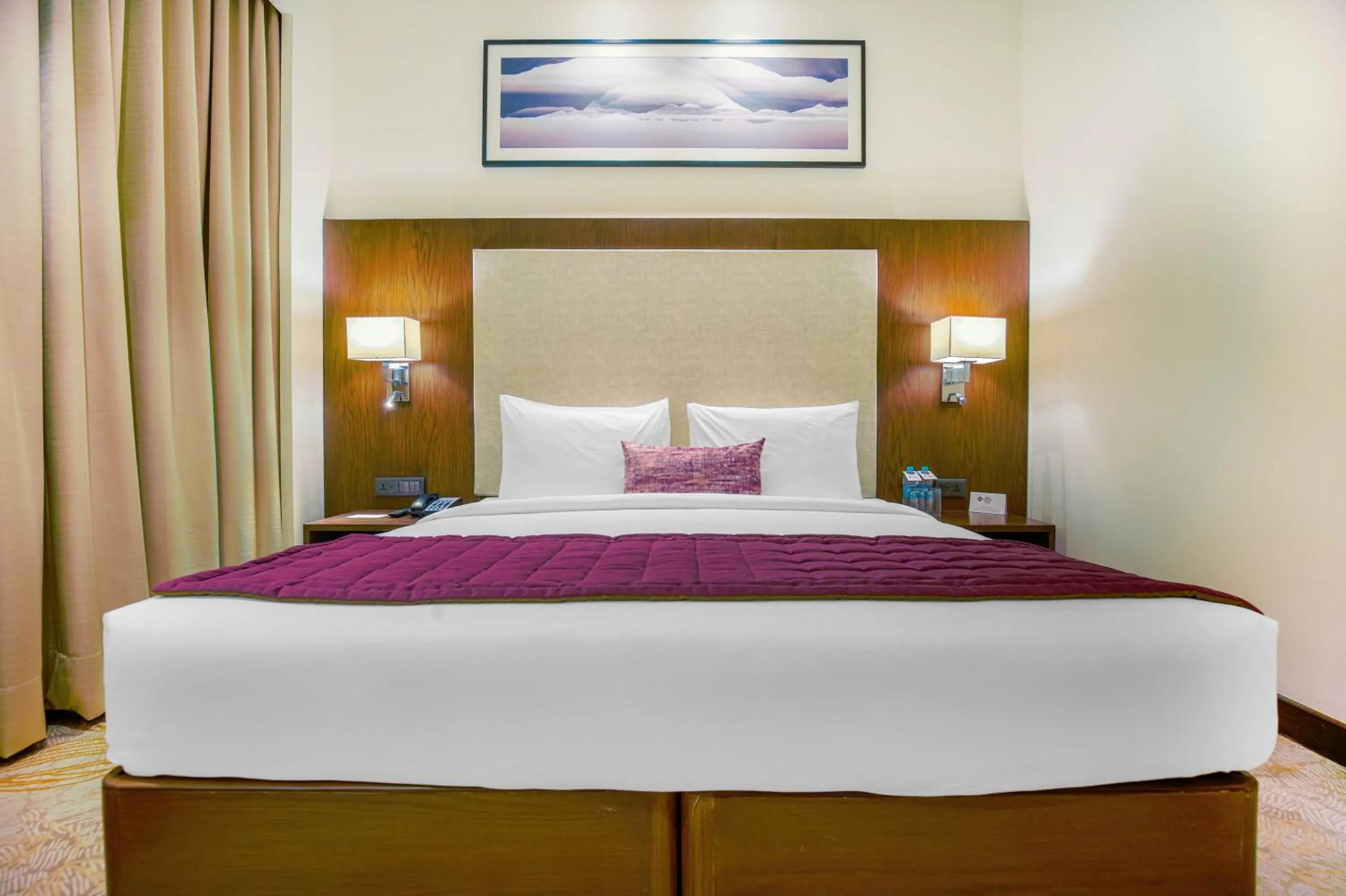 Bed in Best Western Plus Chandigarh Mohali
