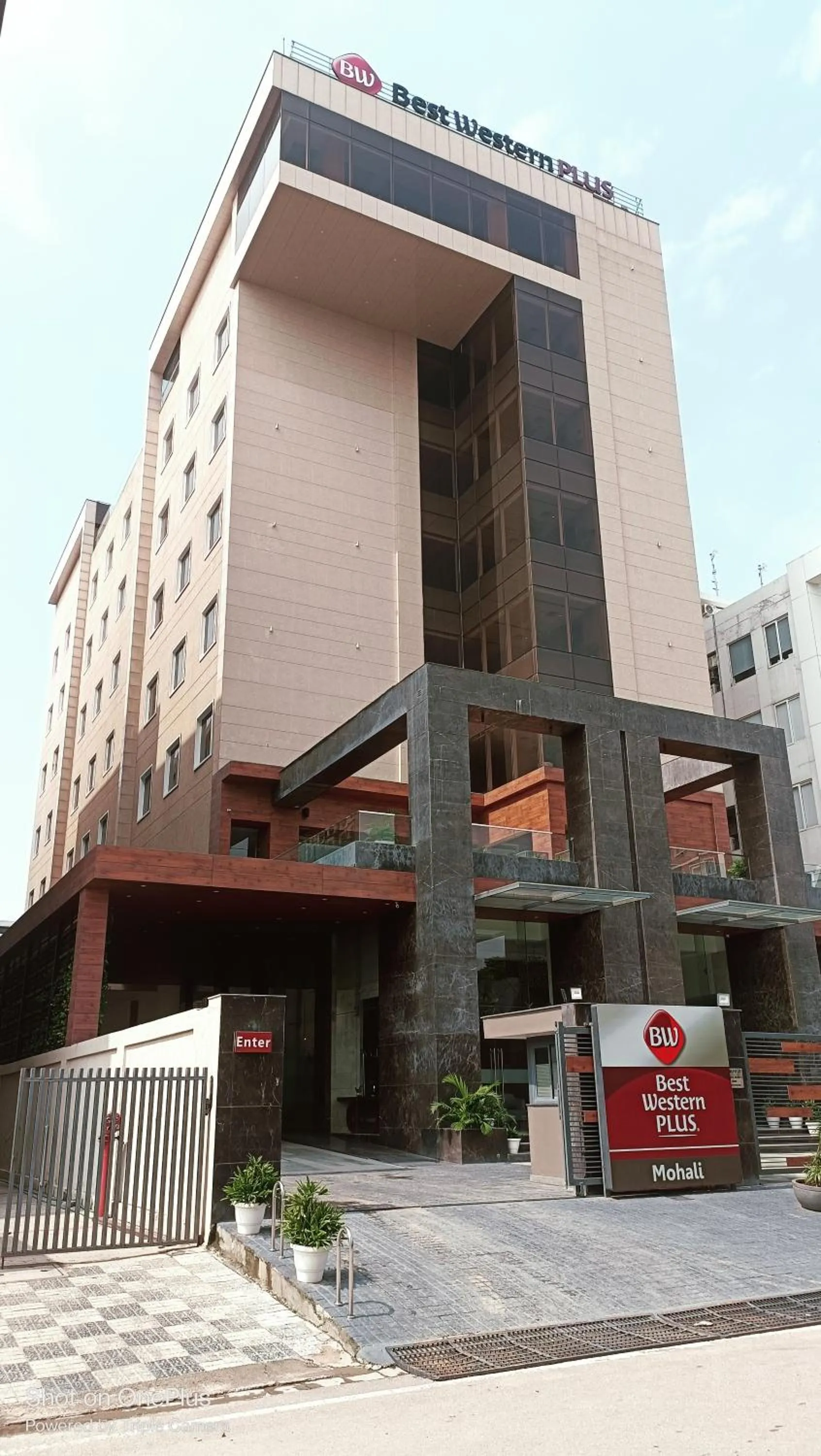 Property building in Best Western Plus Chandigarh Mohali