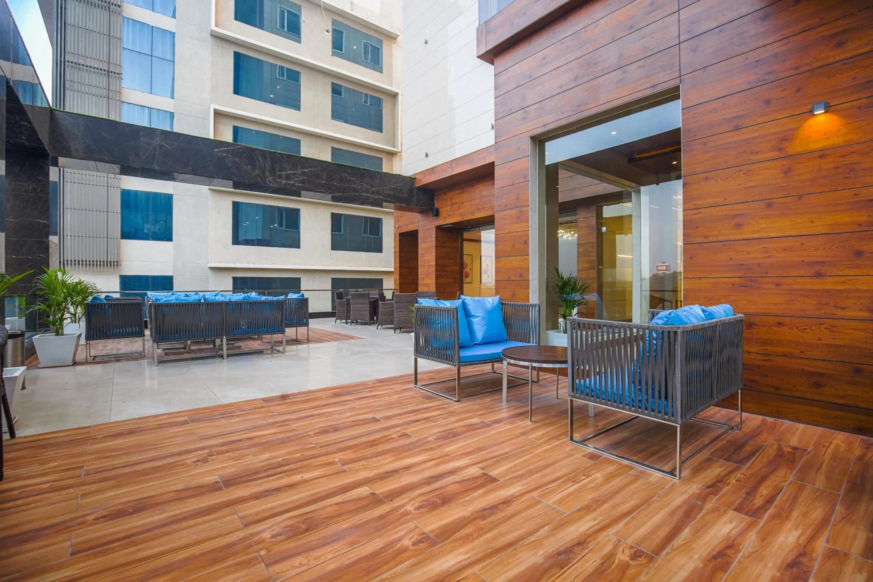 Restaurant/places to eat in Best Western Plus Chandigarh Mohali